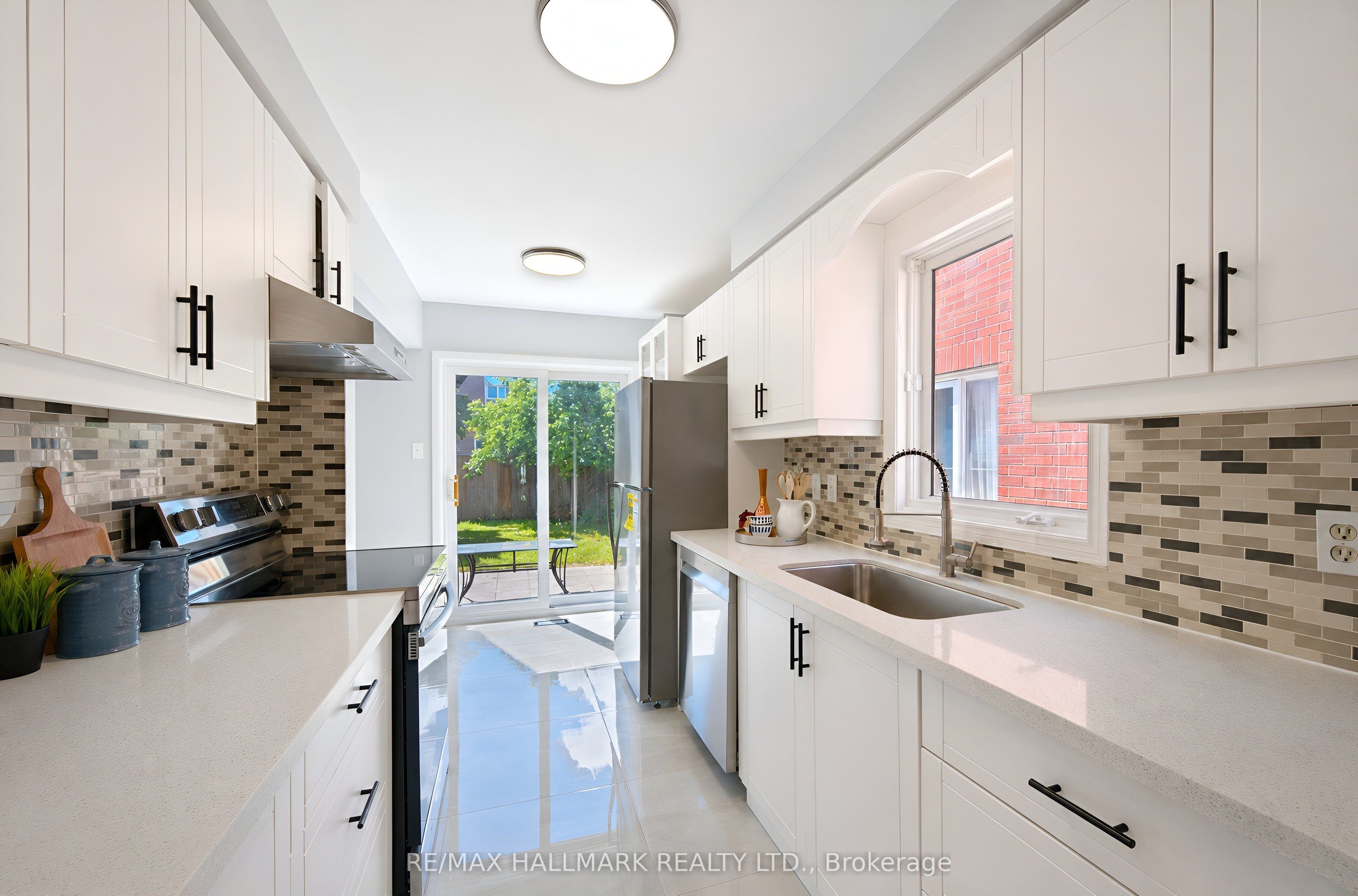 21 Penguin Lane Property Photo 15