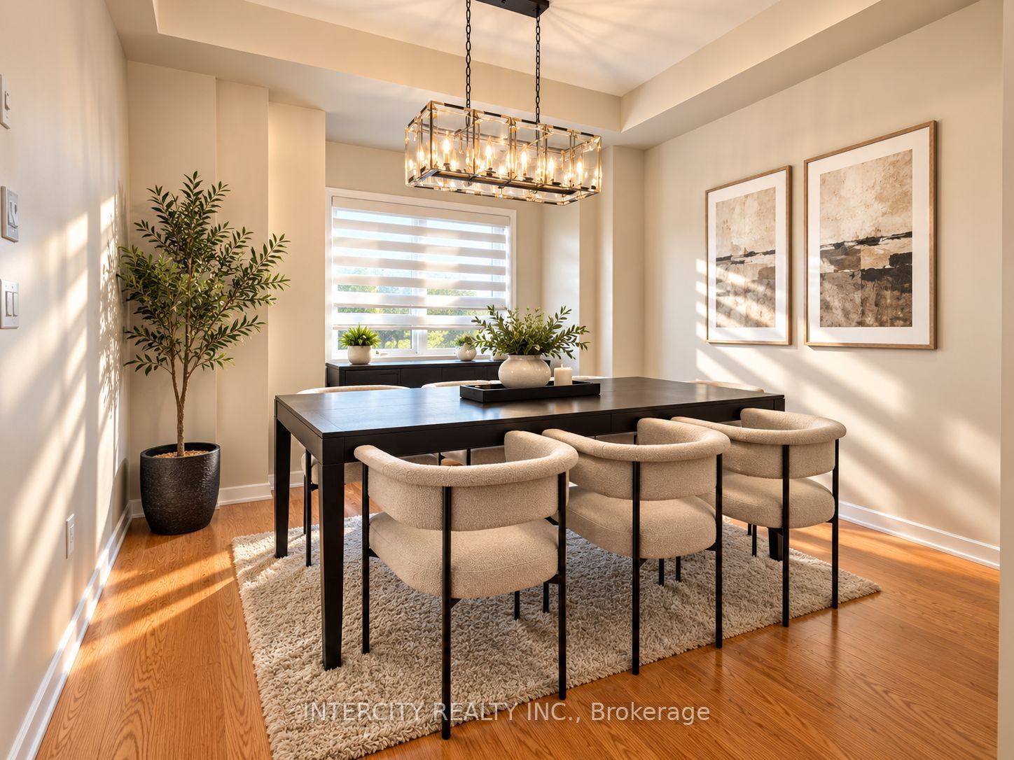 12 Heathrow Lane Property Photo 3