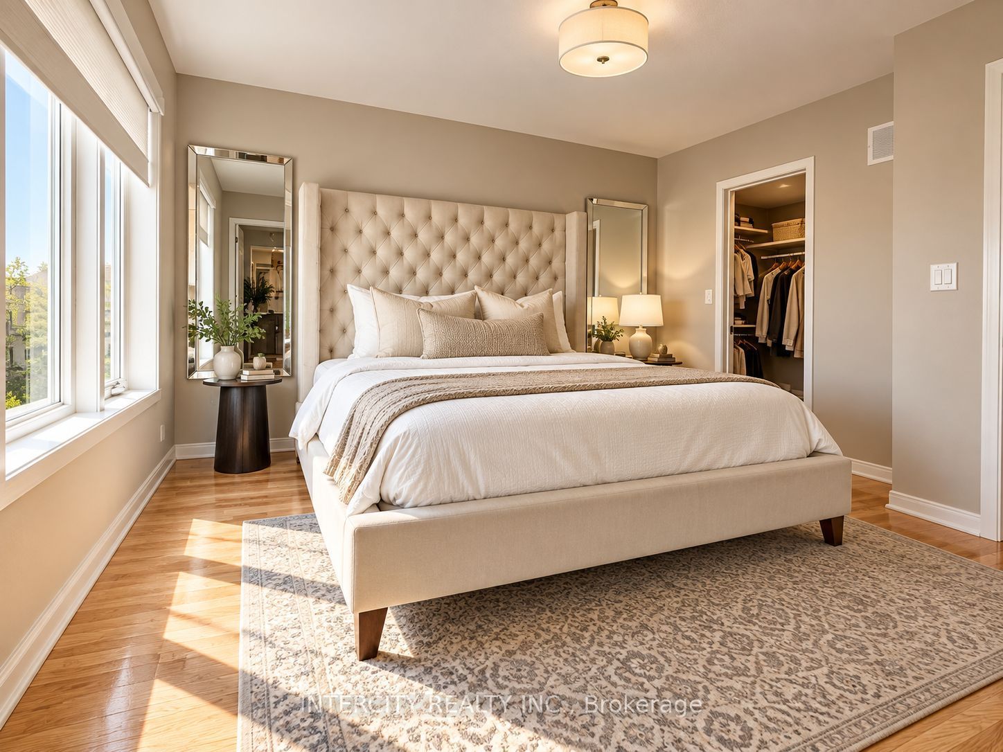 12 Heathrow Lane Property Photo 13
