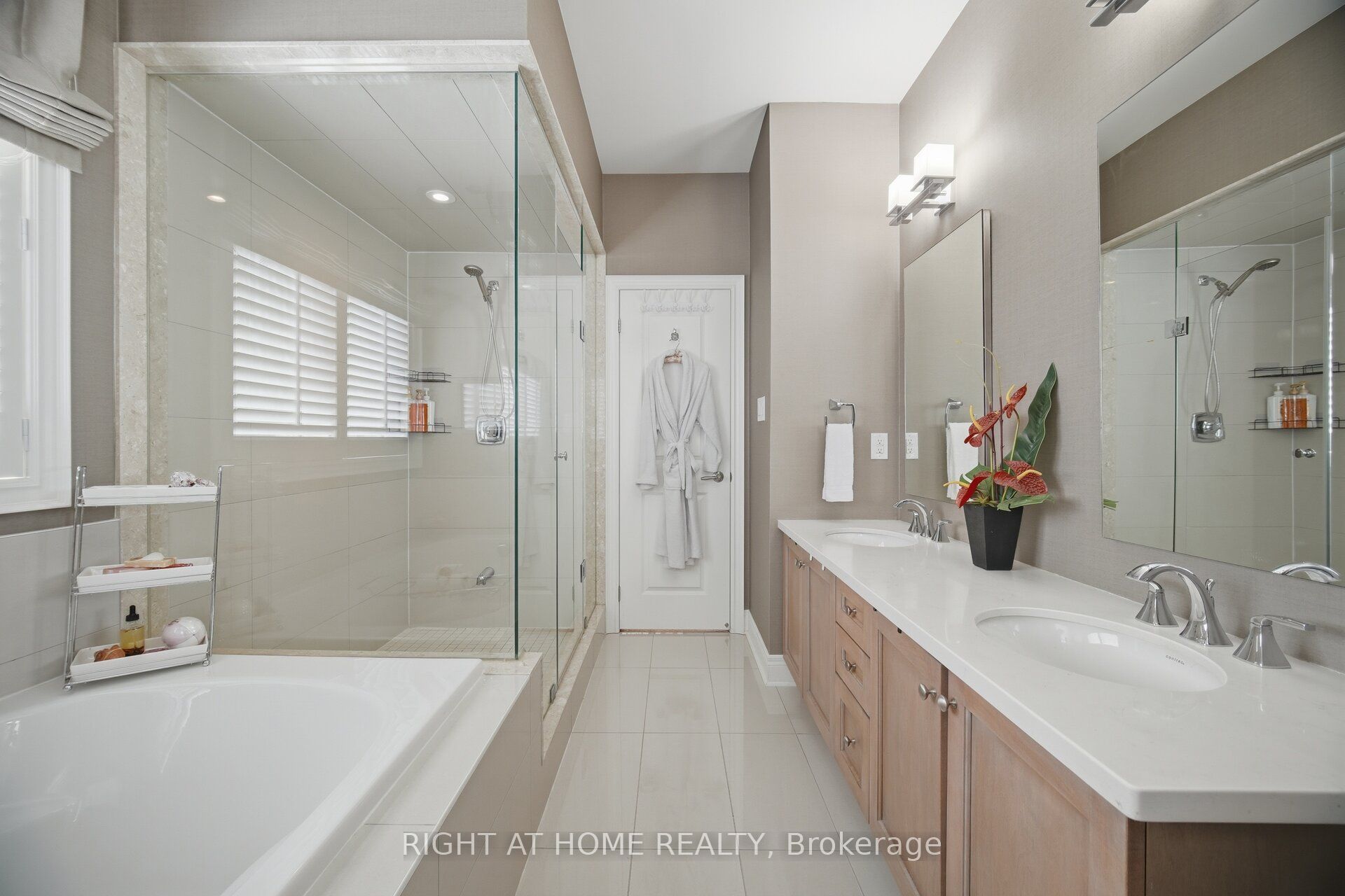 183 Kaitting Trail Property Photo 20