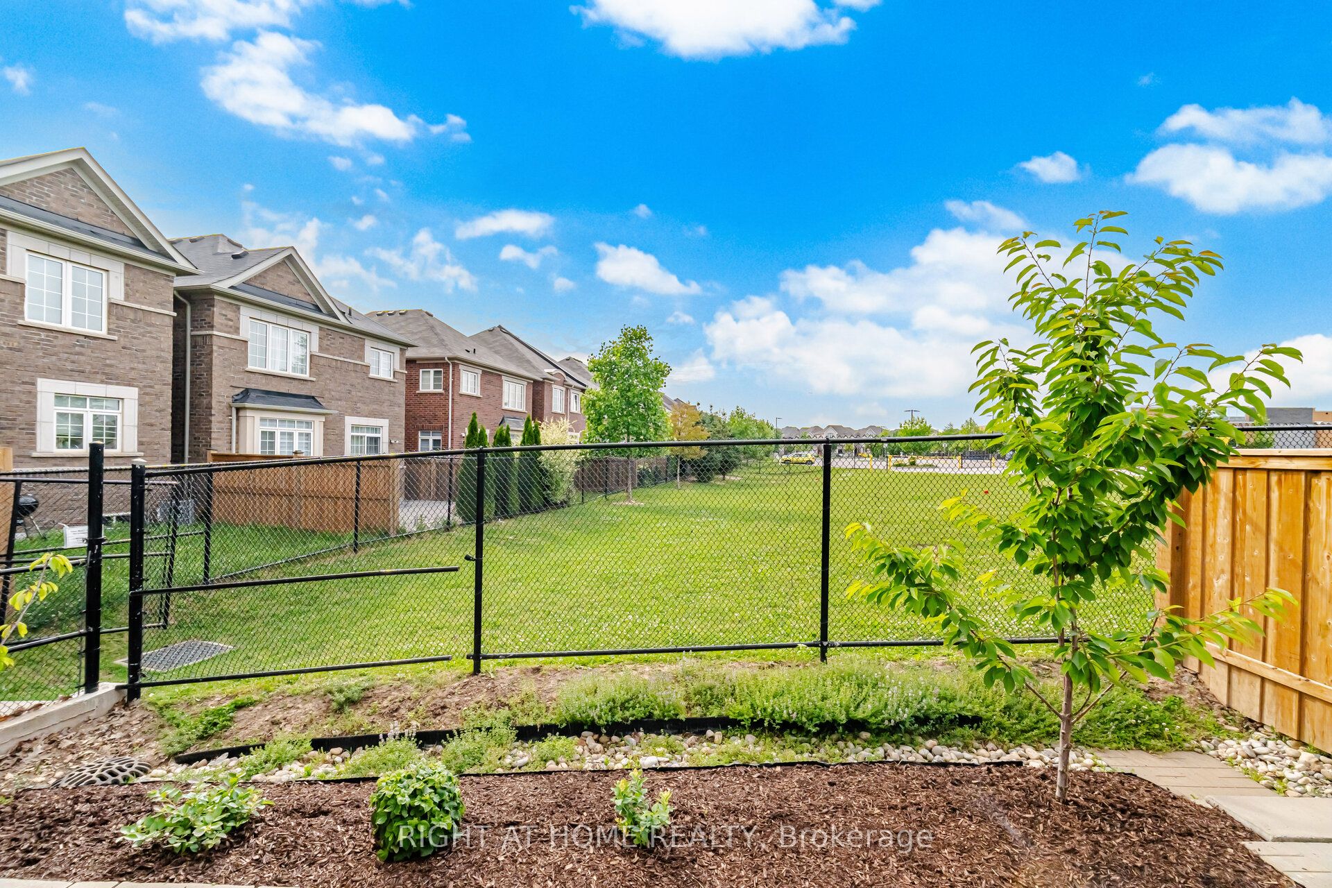 183 Kaitting Trail Property Photo 49