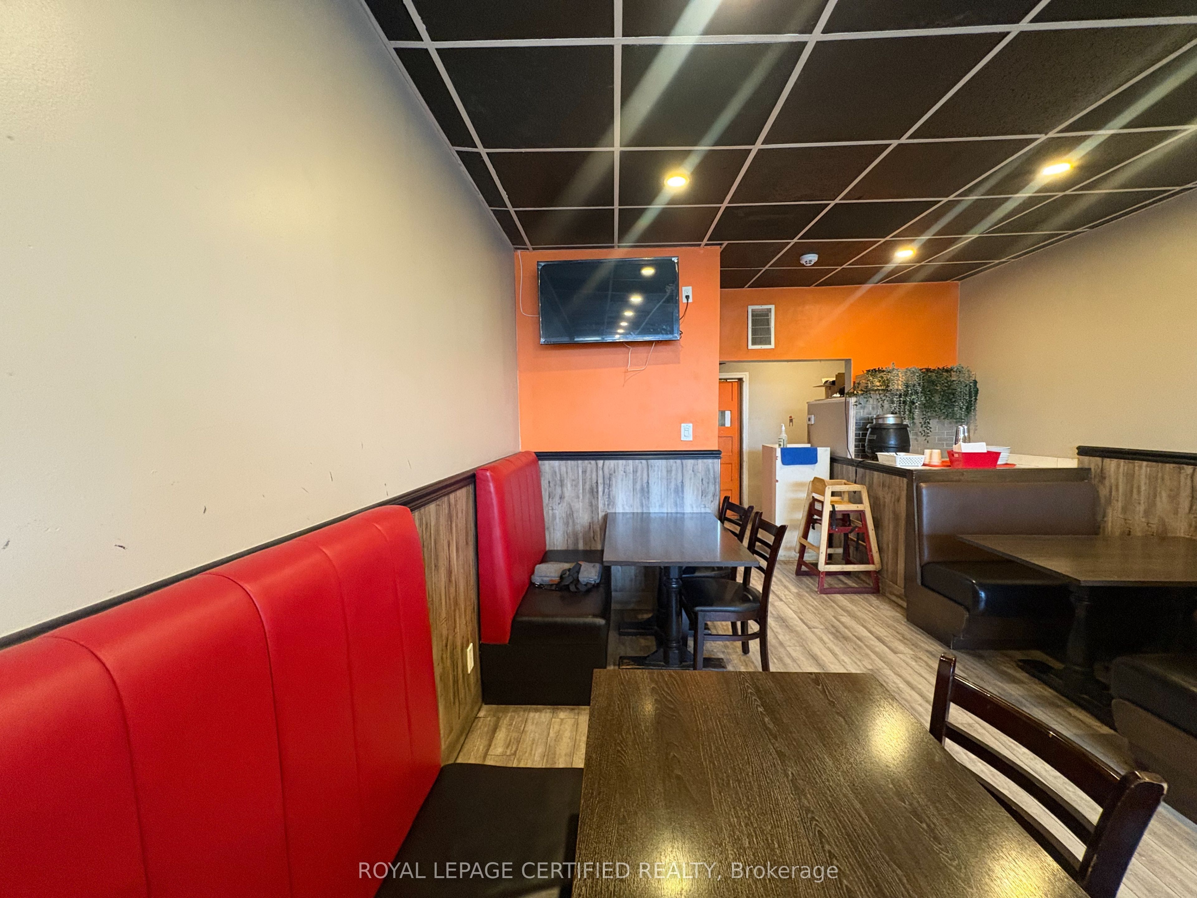 827 Albion Road Property Photo 15