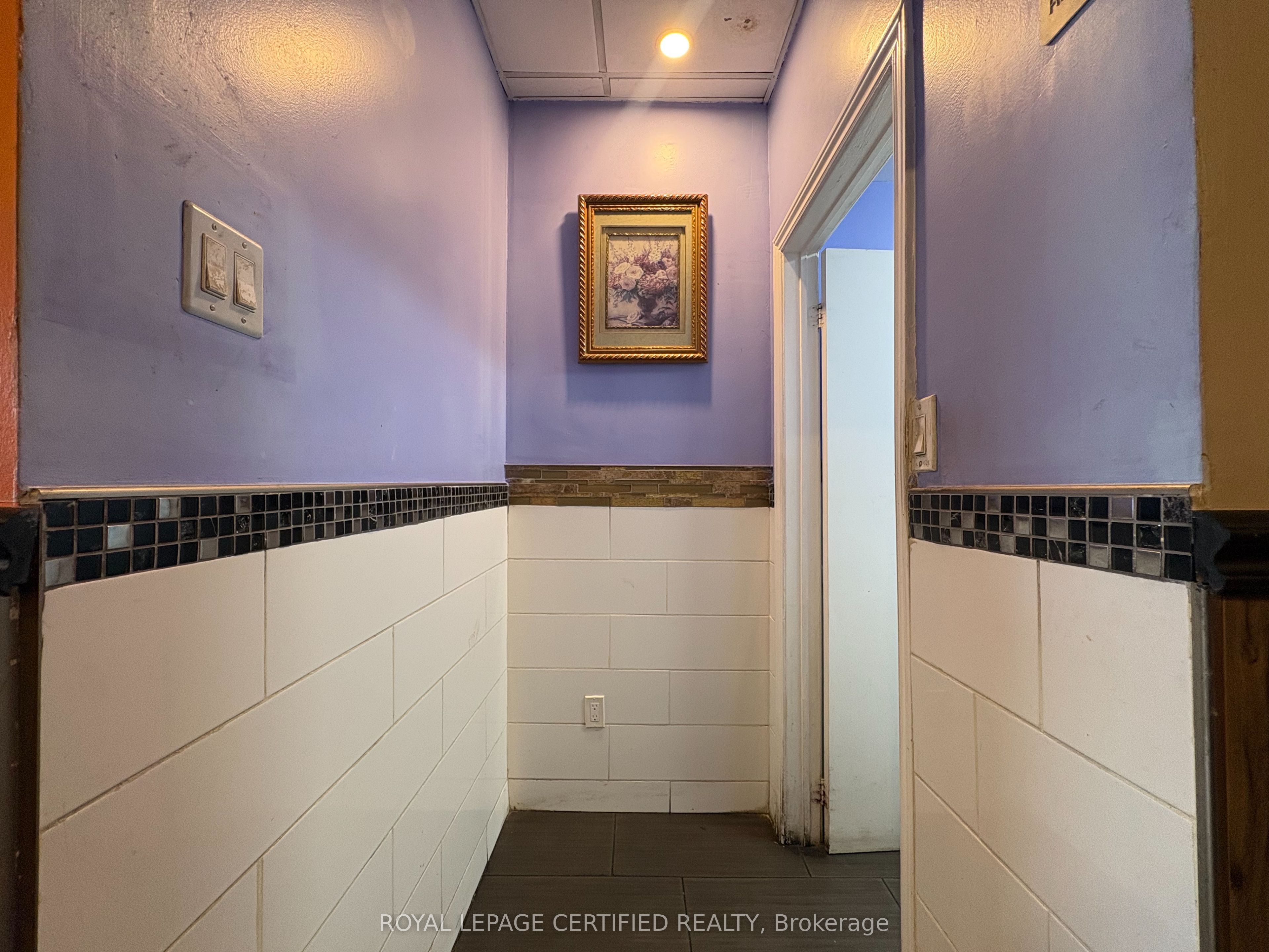 827 Albion Road Property Photo 18