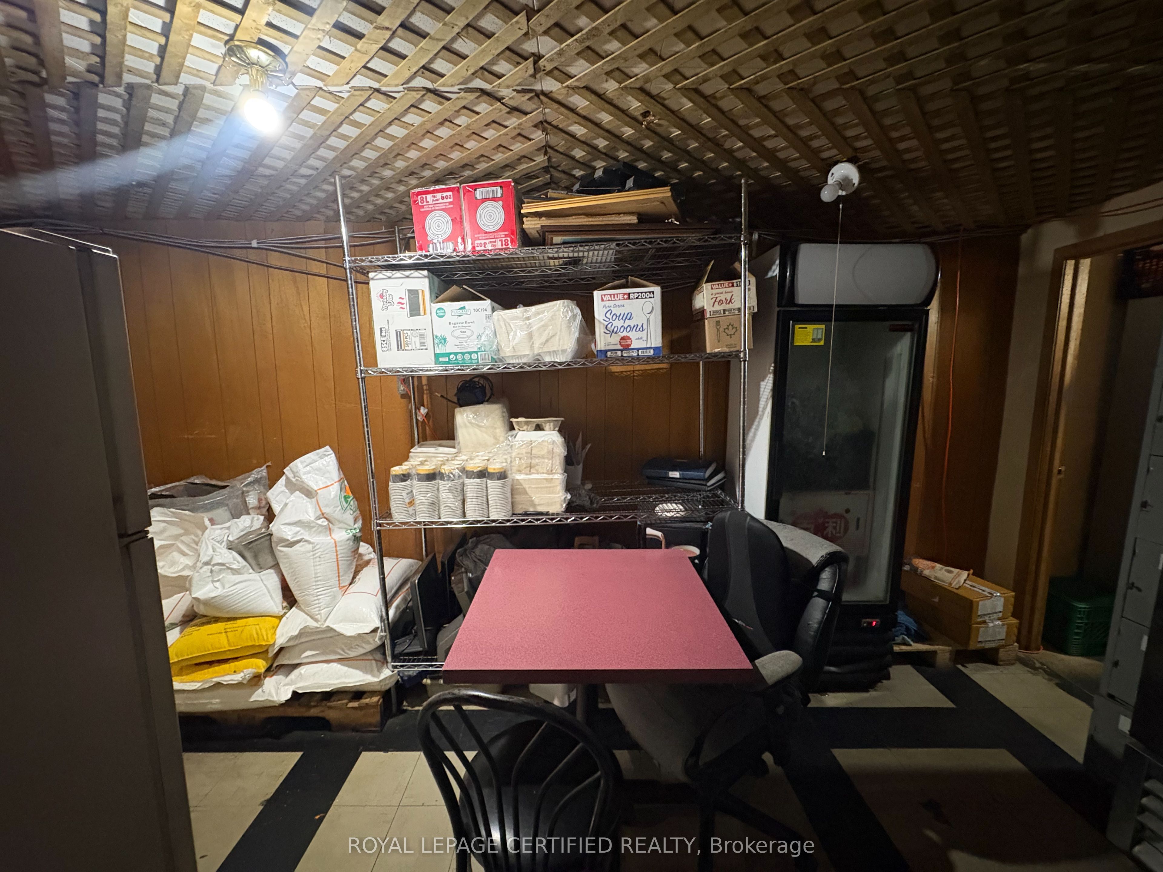 827 Albion Road Property Photo 29