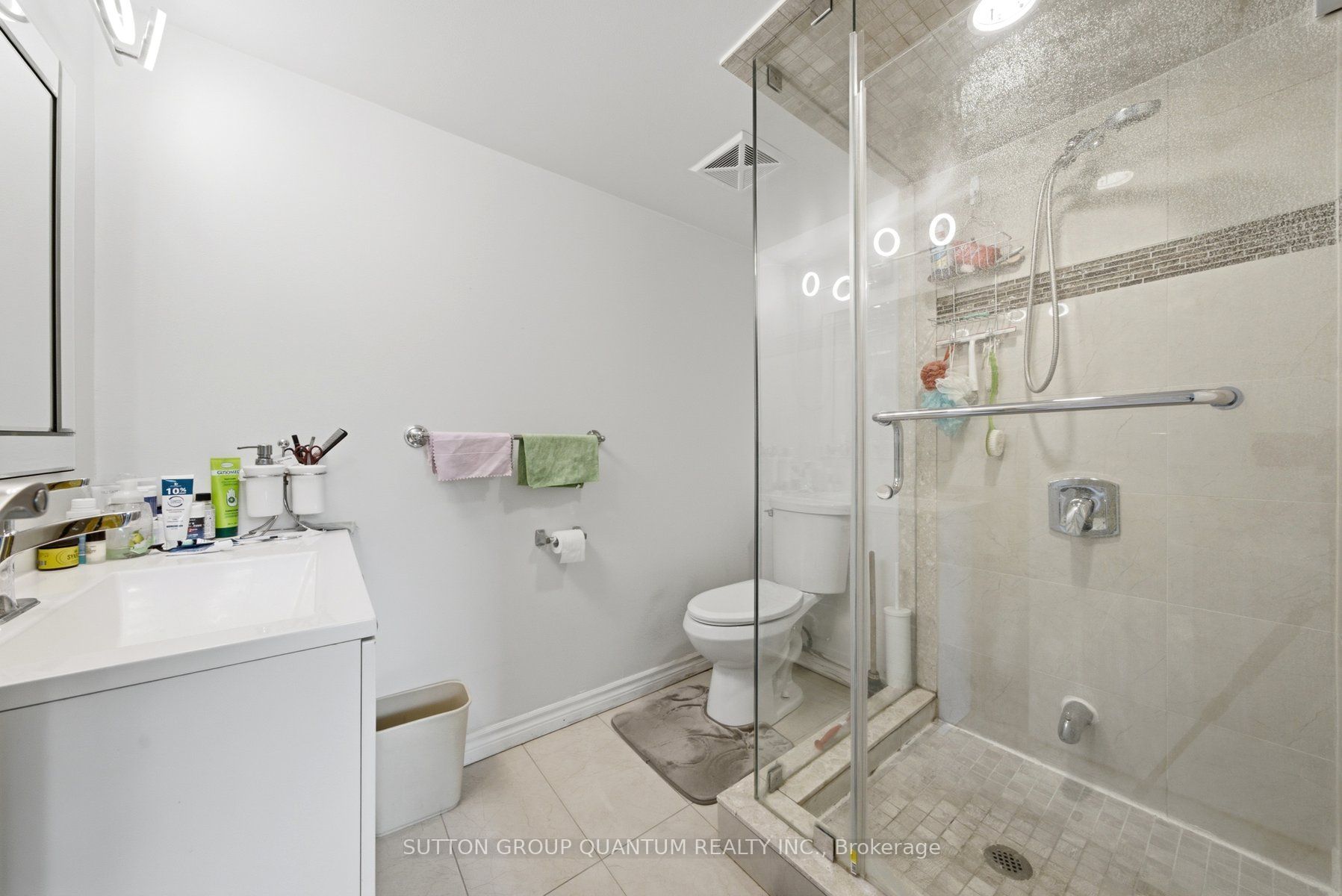 3650 Kaneff Crescent 304 Property Photo 21