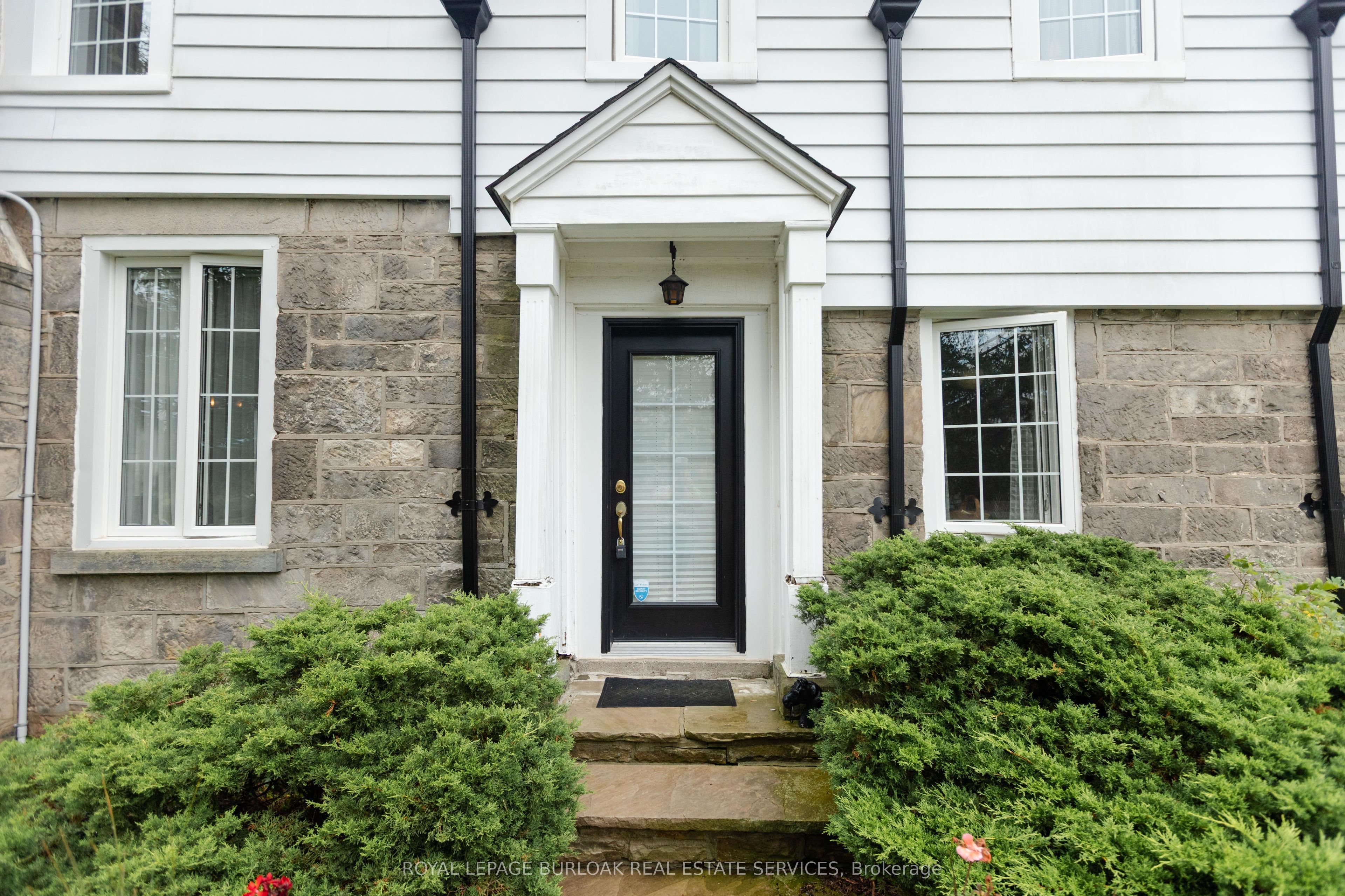 7682 Old Tremaine Road Property Photo 9