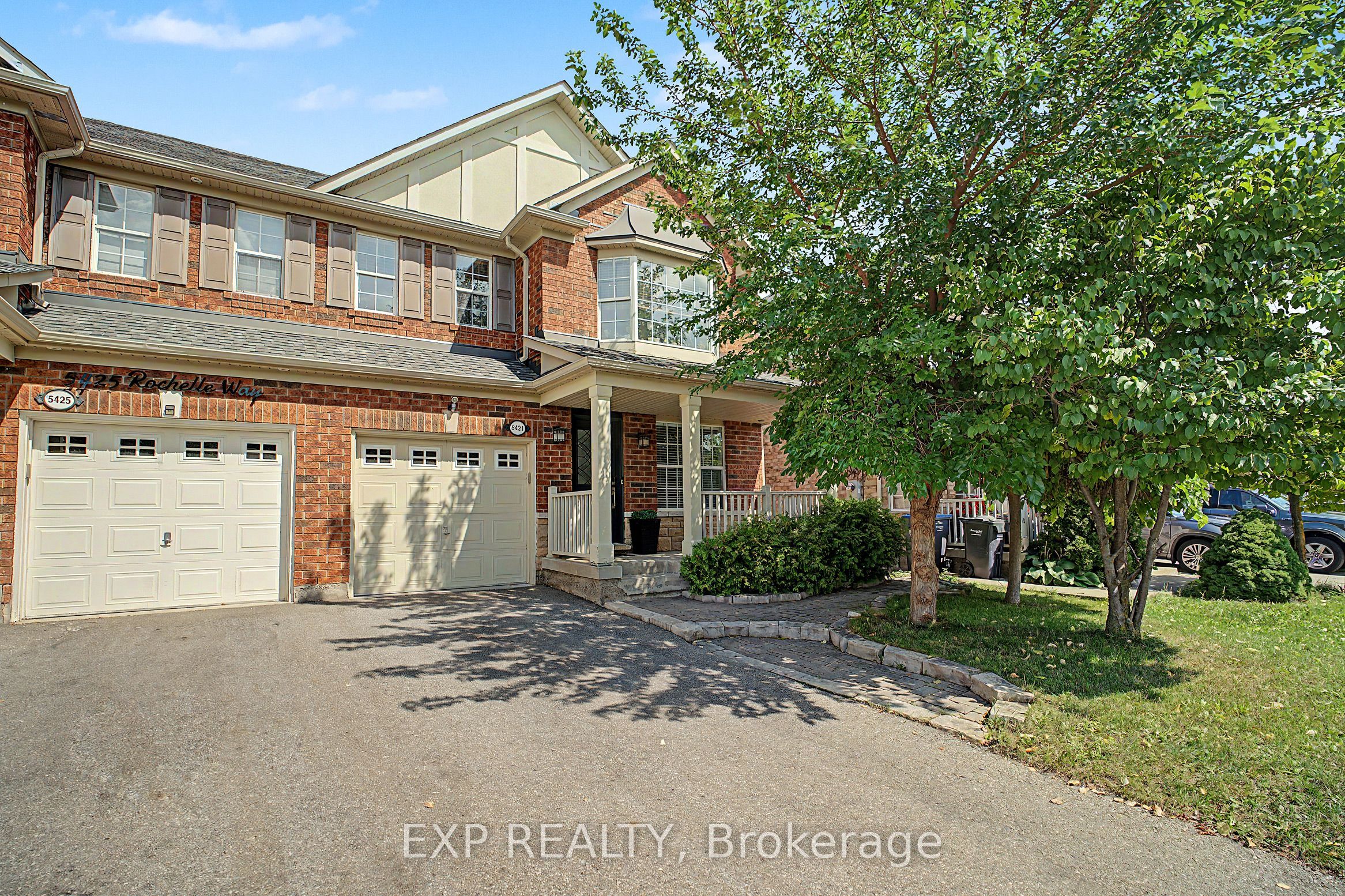 5421 Rochelle Way Picture