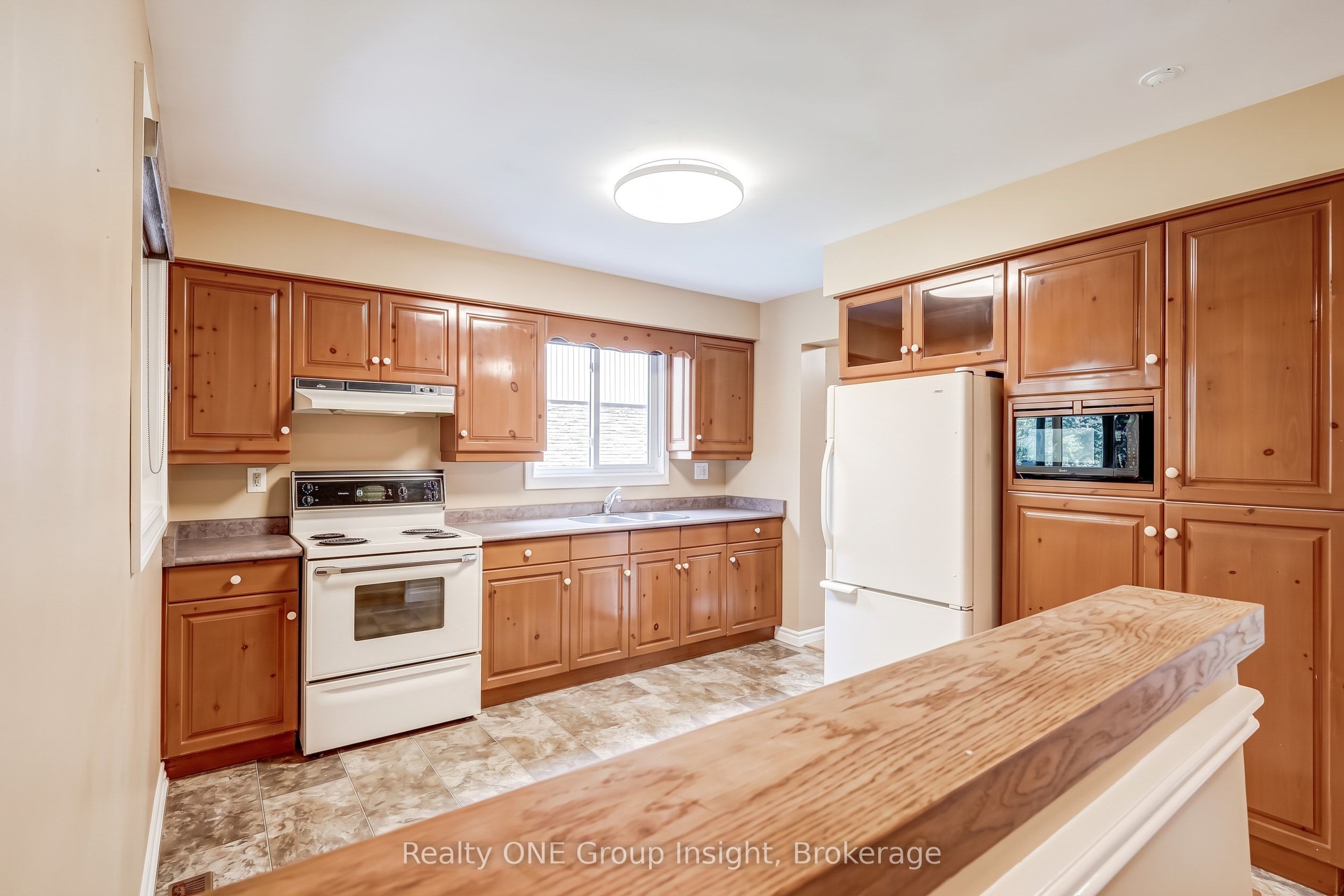 2713 Andorra Circle Property Photo 21