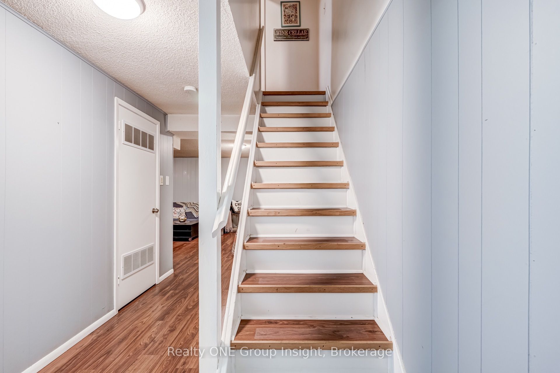 2713 Andorra Circle Property Photo 34