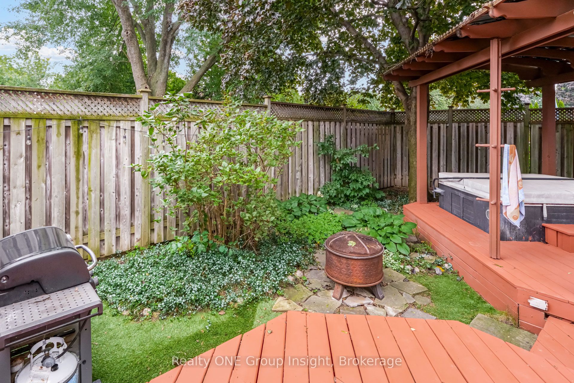 2713 Andorra Circle Property Photo 46