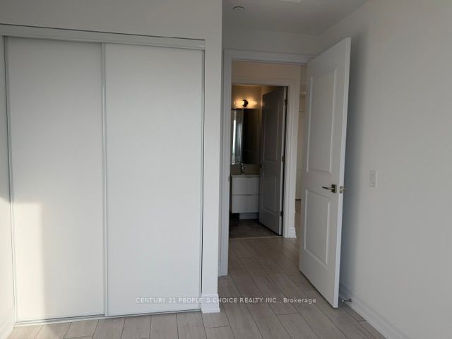 30 Elm Drive 3601 Property Photo 7