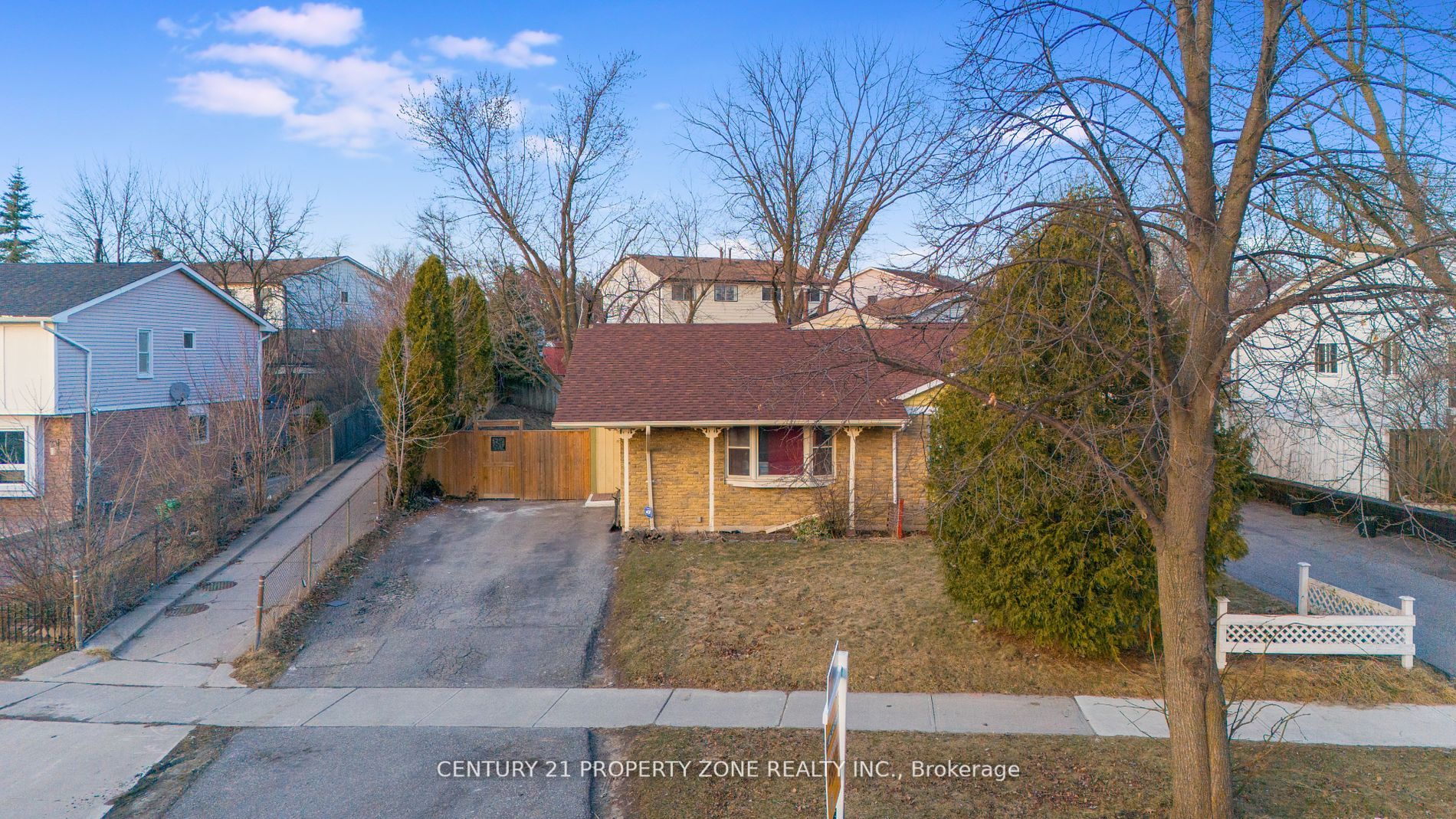 96 Centre Street N Property Photo 20