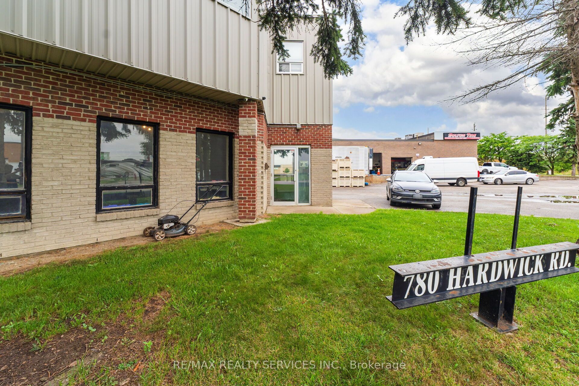 780 Hardwick Road Property Photo 4
