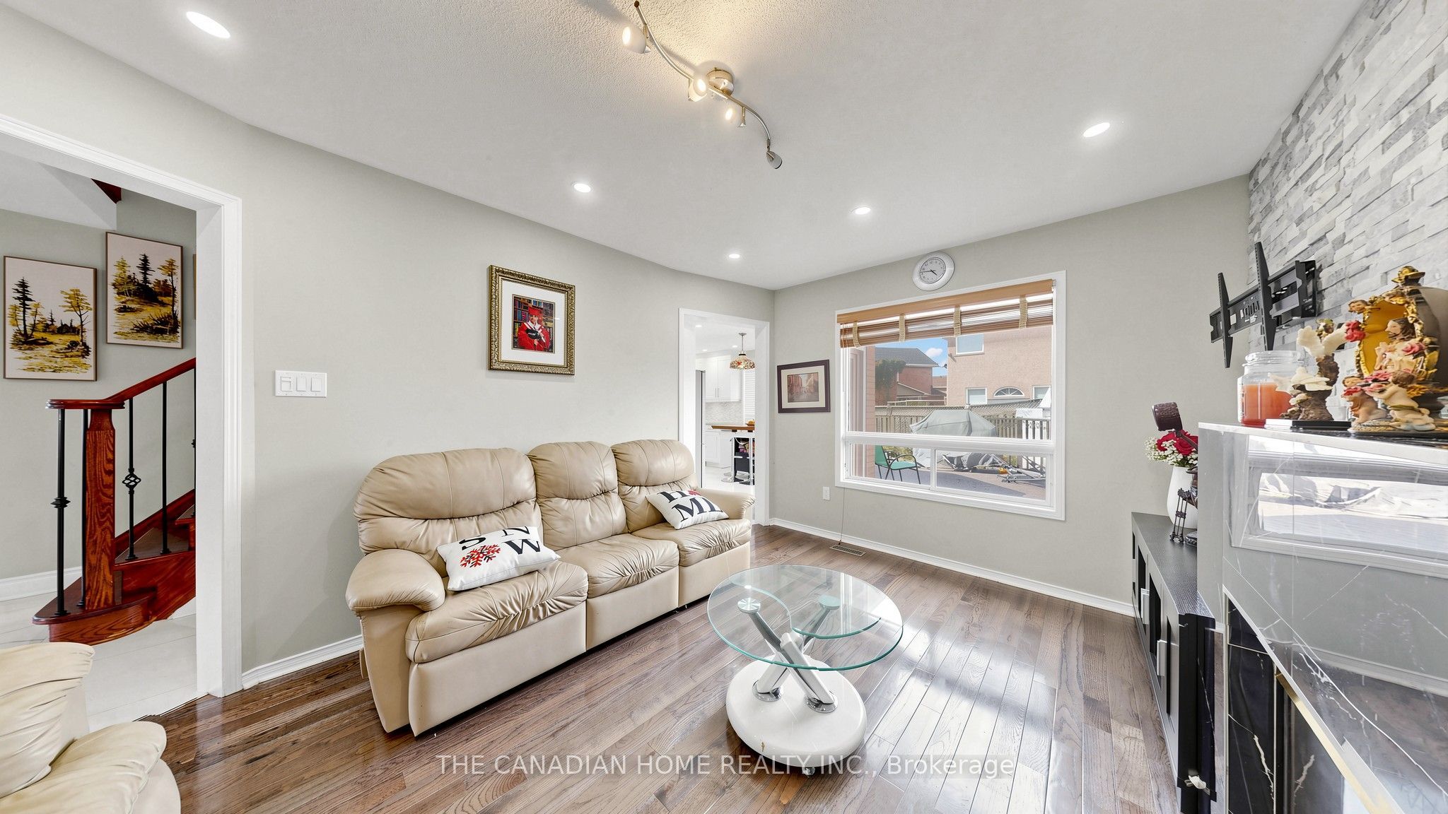 68 Banington Crescent Property Photo 8