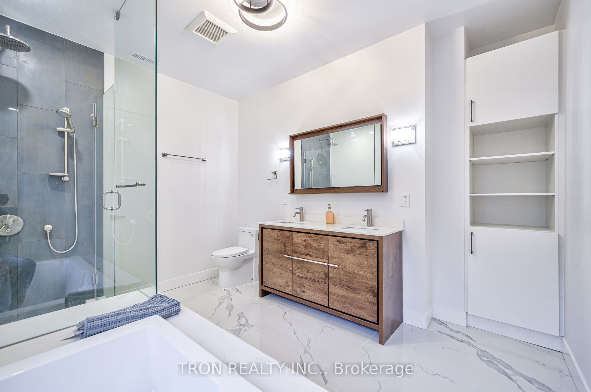 38 Uno Drive Property Photo 23