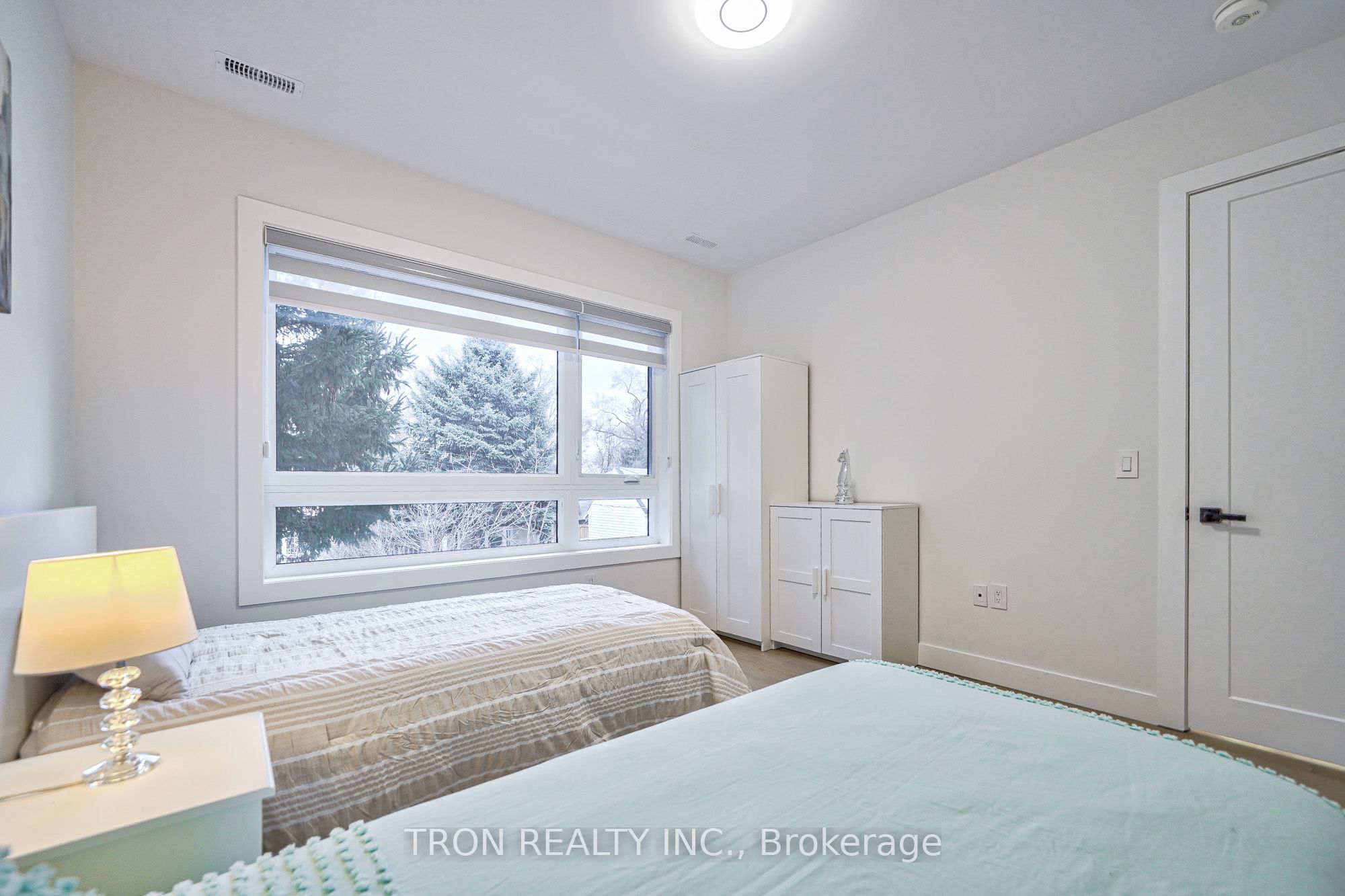 38 Uno Drive Property Photo 30