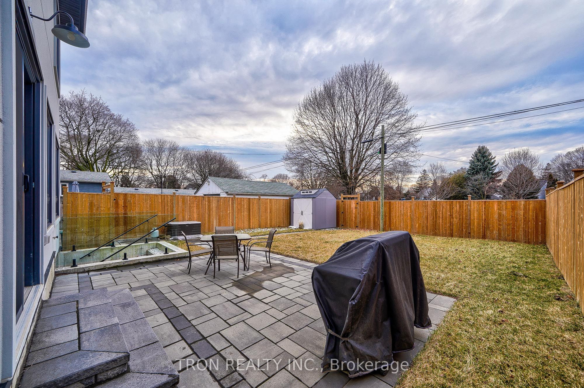 38 Uno Drive Property Photo 39