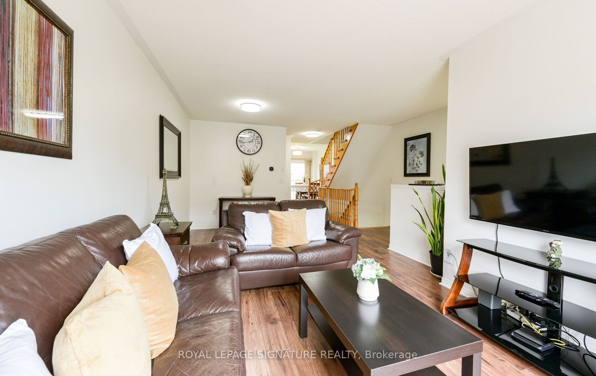 3020 Cedarglen Gate 21 Property Photo 1