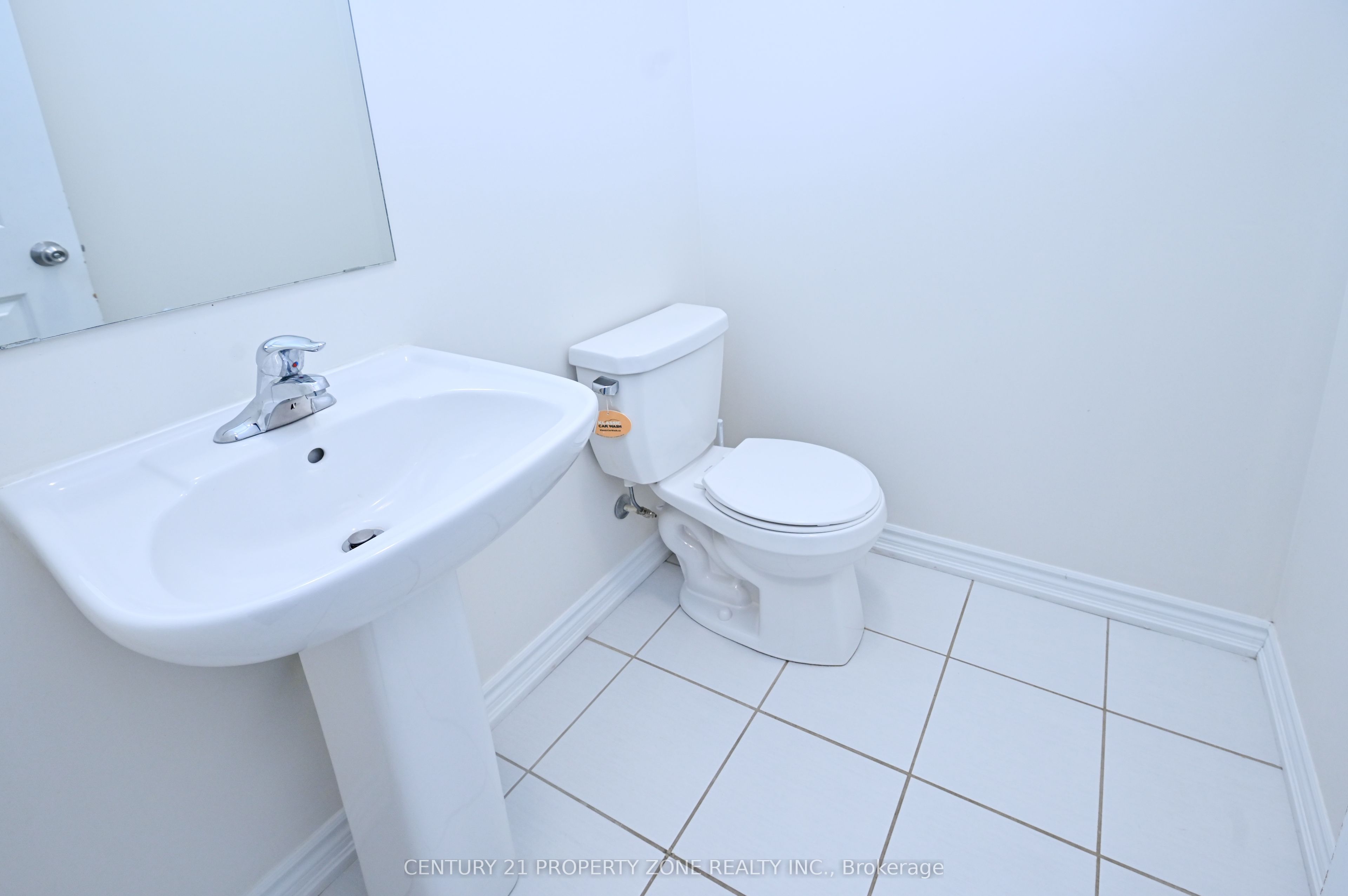 42 Donald Ficht Crescent Property Photo 13