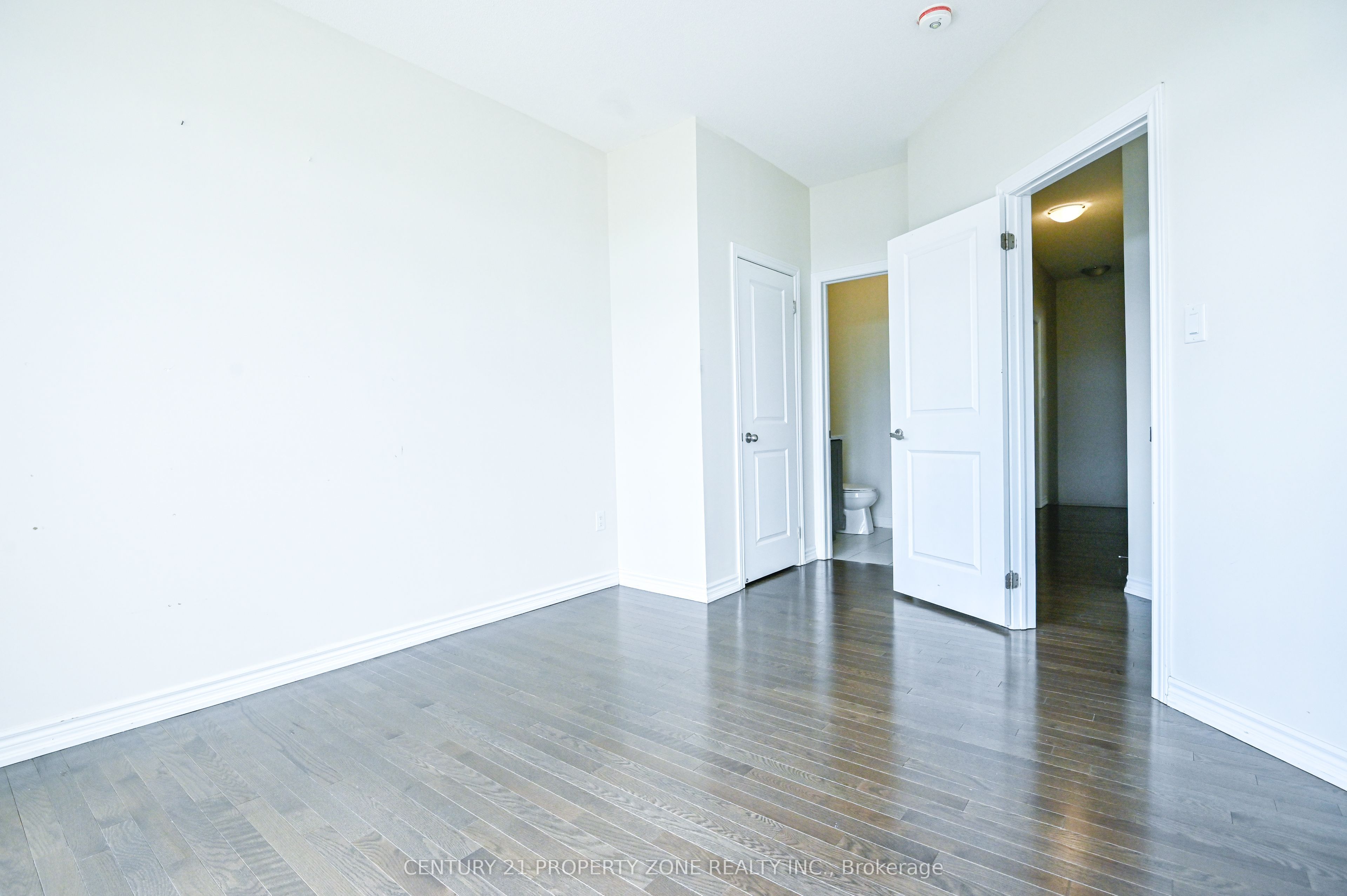 42 Donald Ficht Crescent Property Photo 17