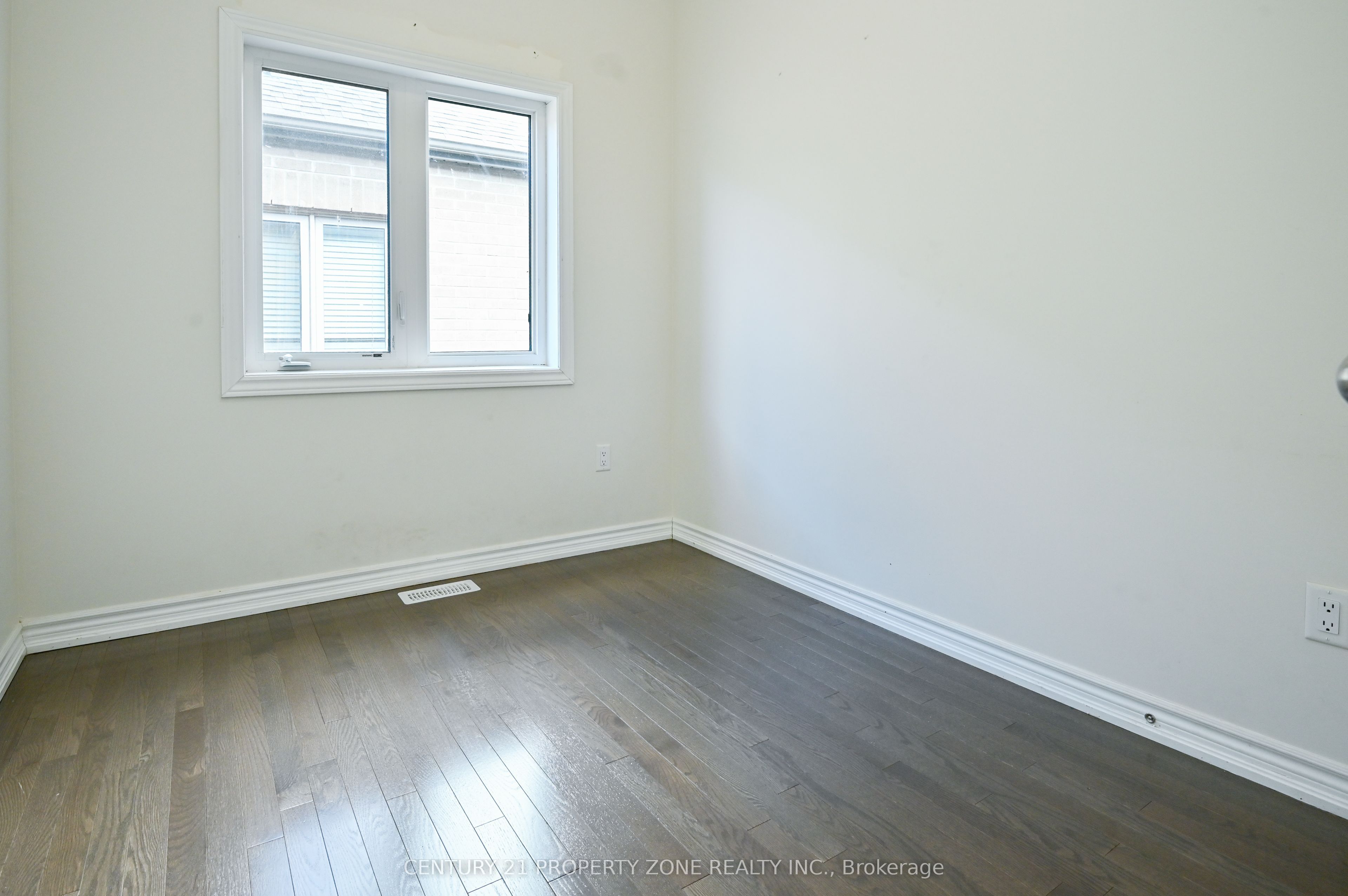 42 Donald Ficht Crescent Property Photo 18