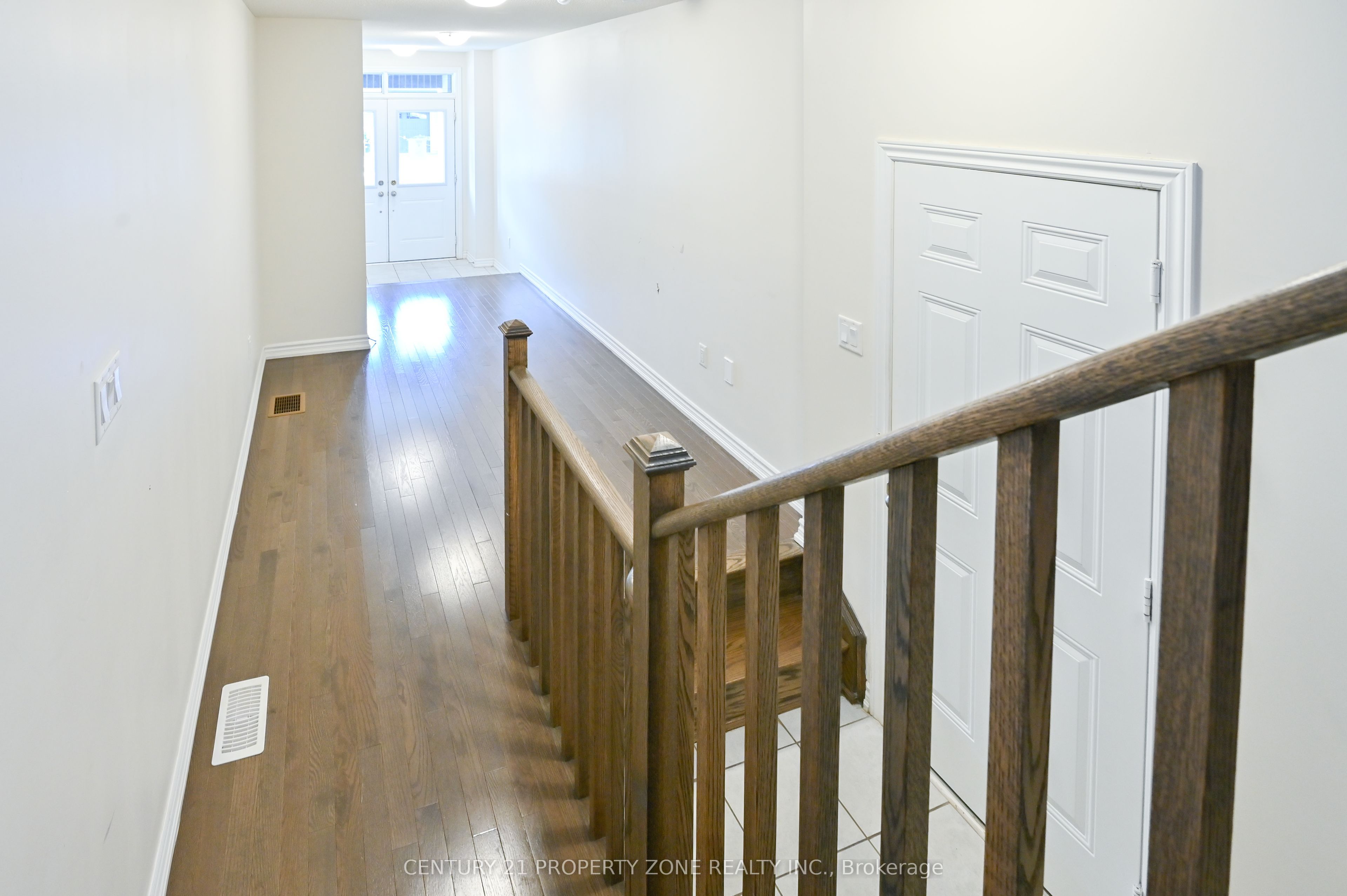 42 Donald Ficht Crescent Property Photo 25