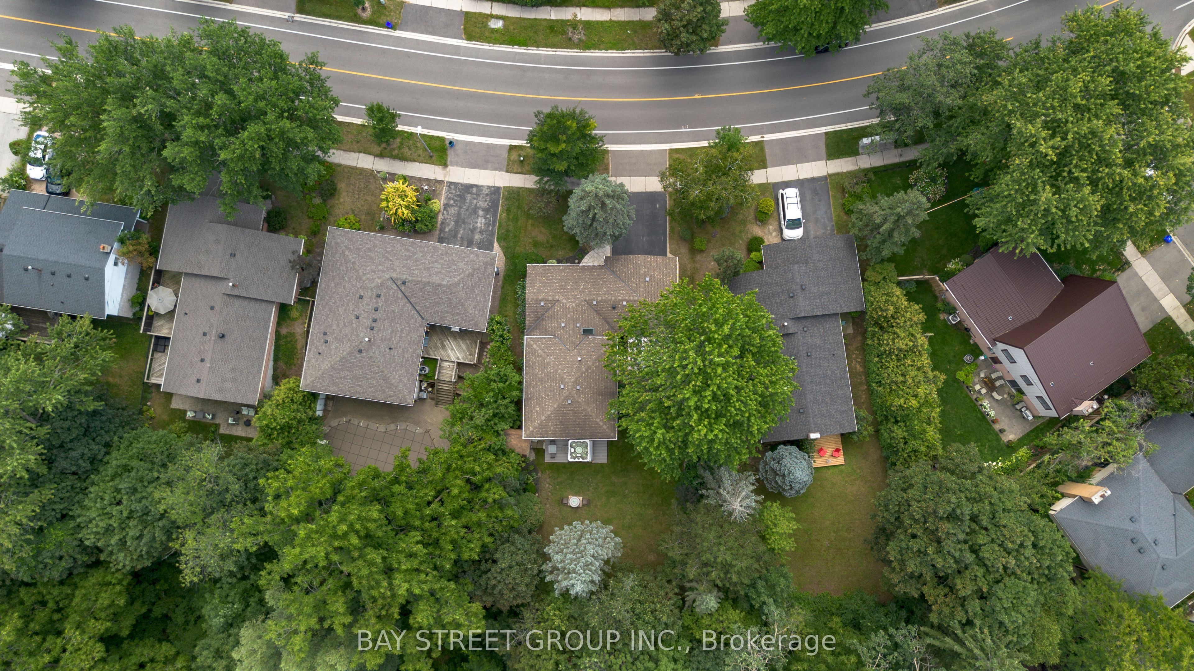 2283 Devon Road Property Photo 4