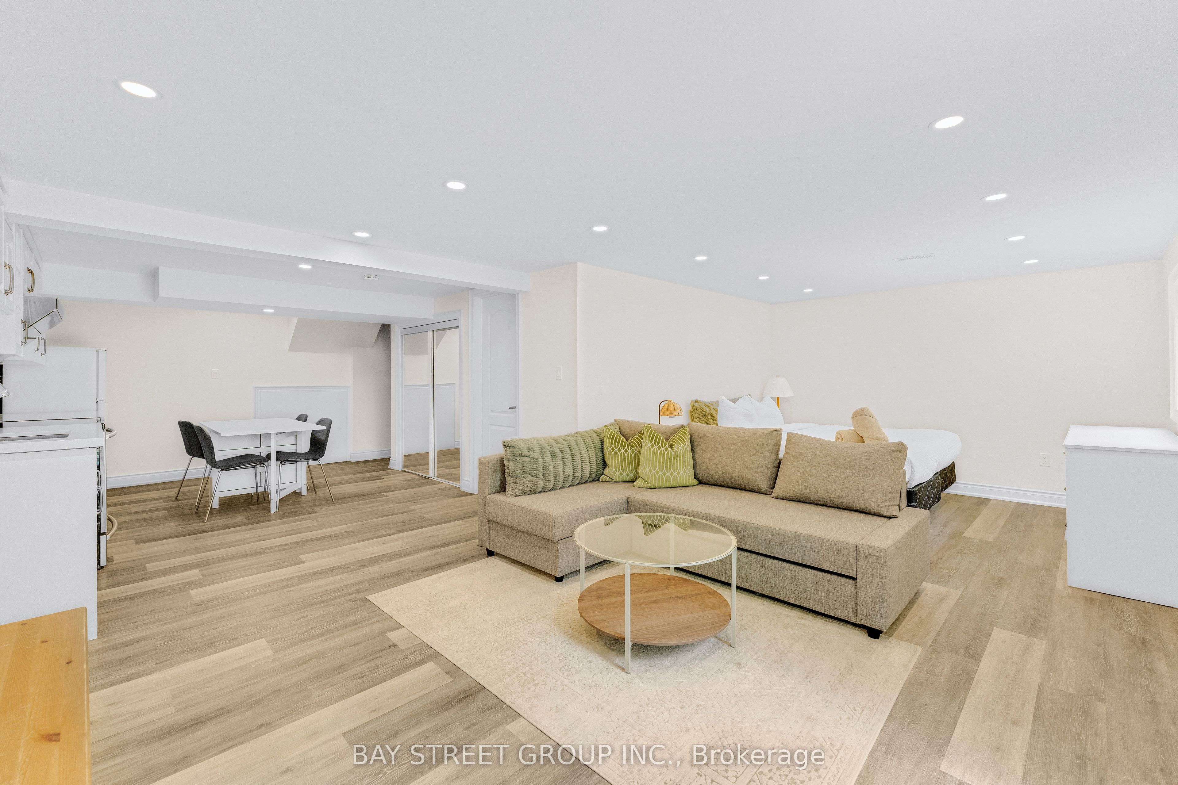 2283 Devon Road Property Photo 31