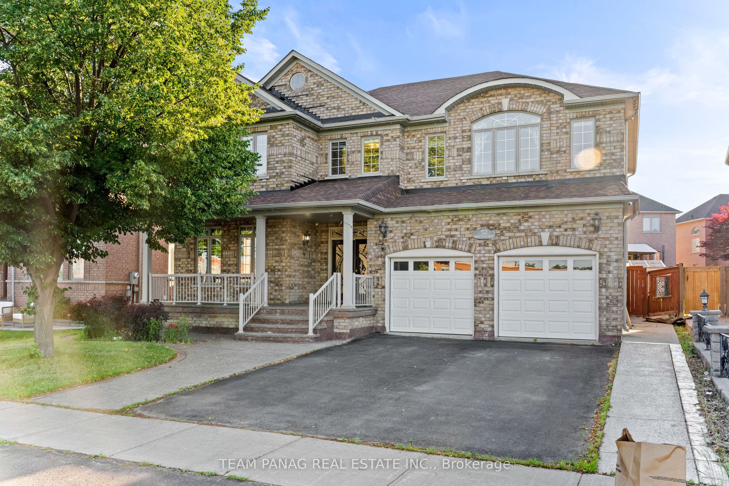 52 Mount Royal Circle Property Photo 2