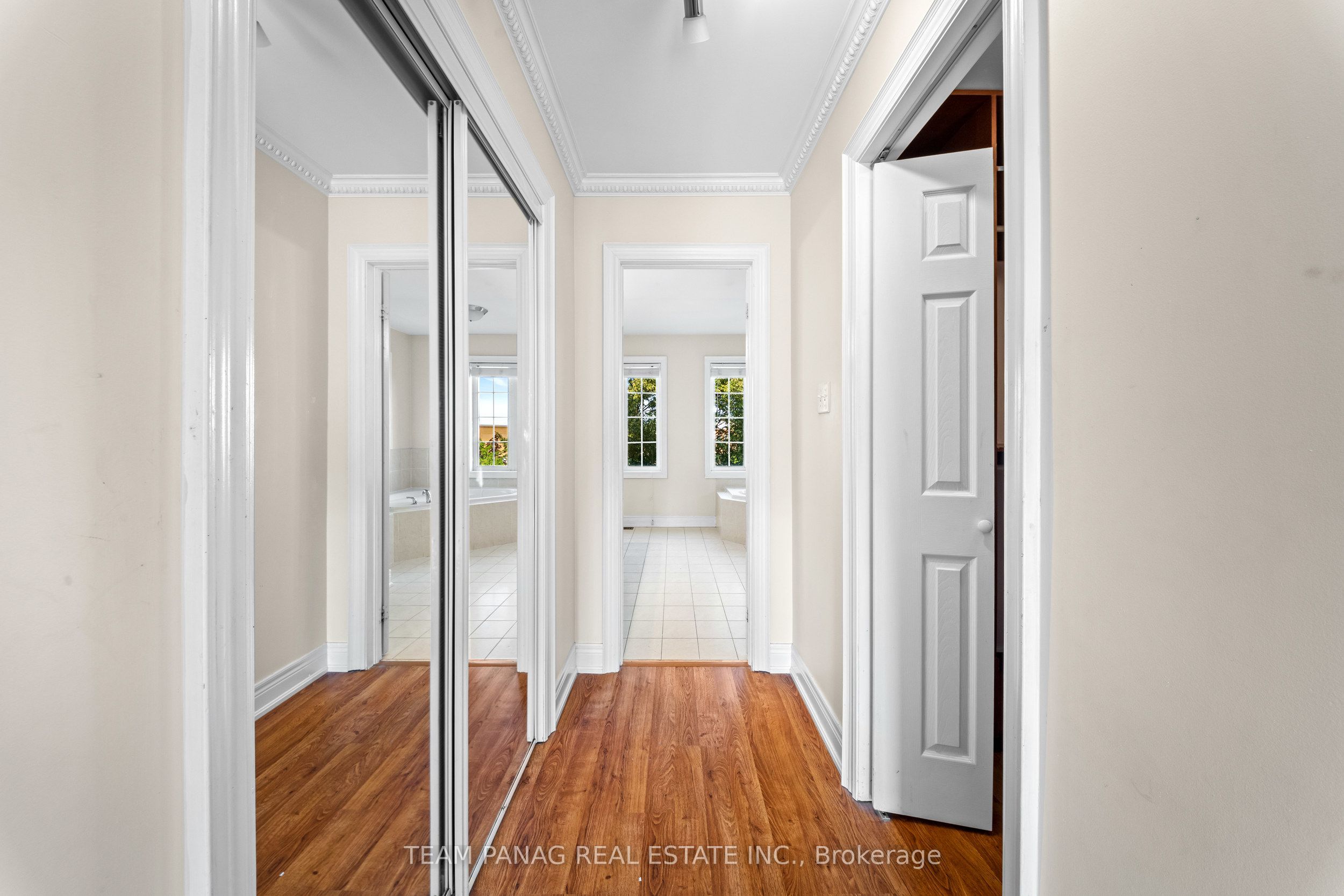 52 Mount Royal Circle Property Photo 26