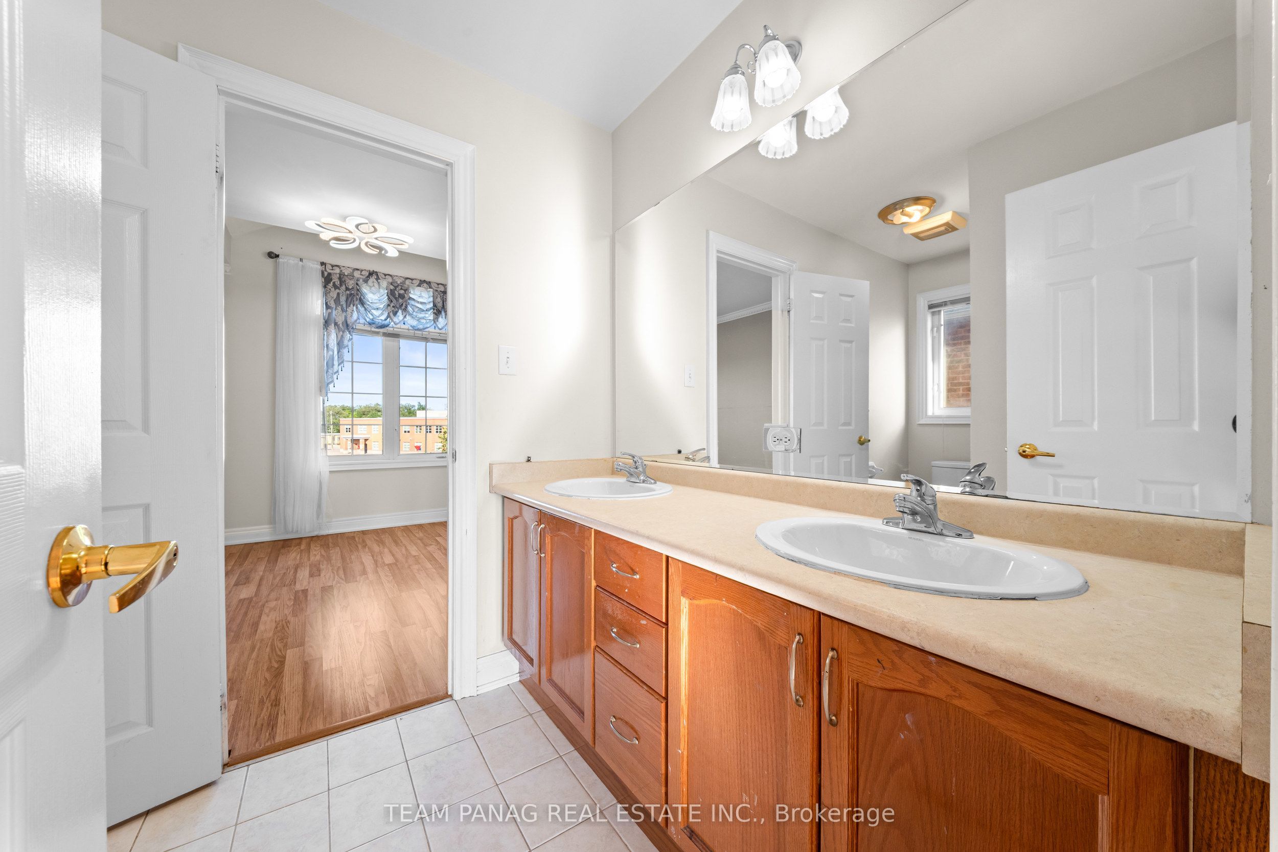 52 Mount Royal Circle Property Photo 34