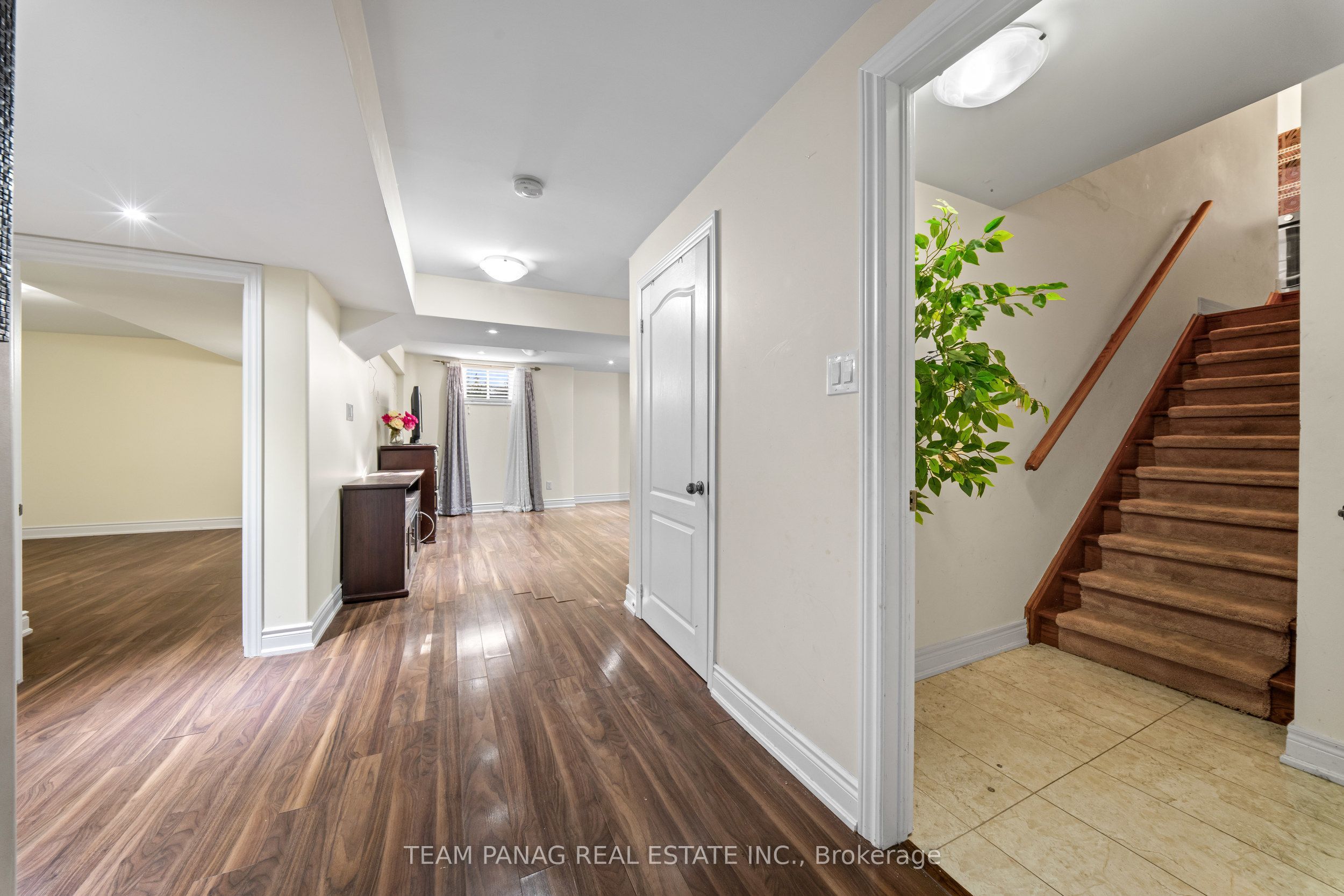 52 Mount Royal Circle Property Photo 38