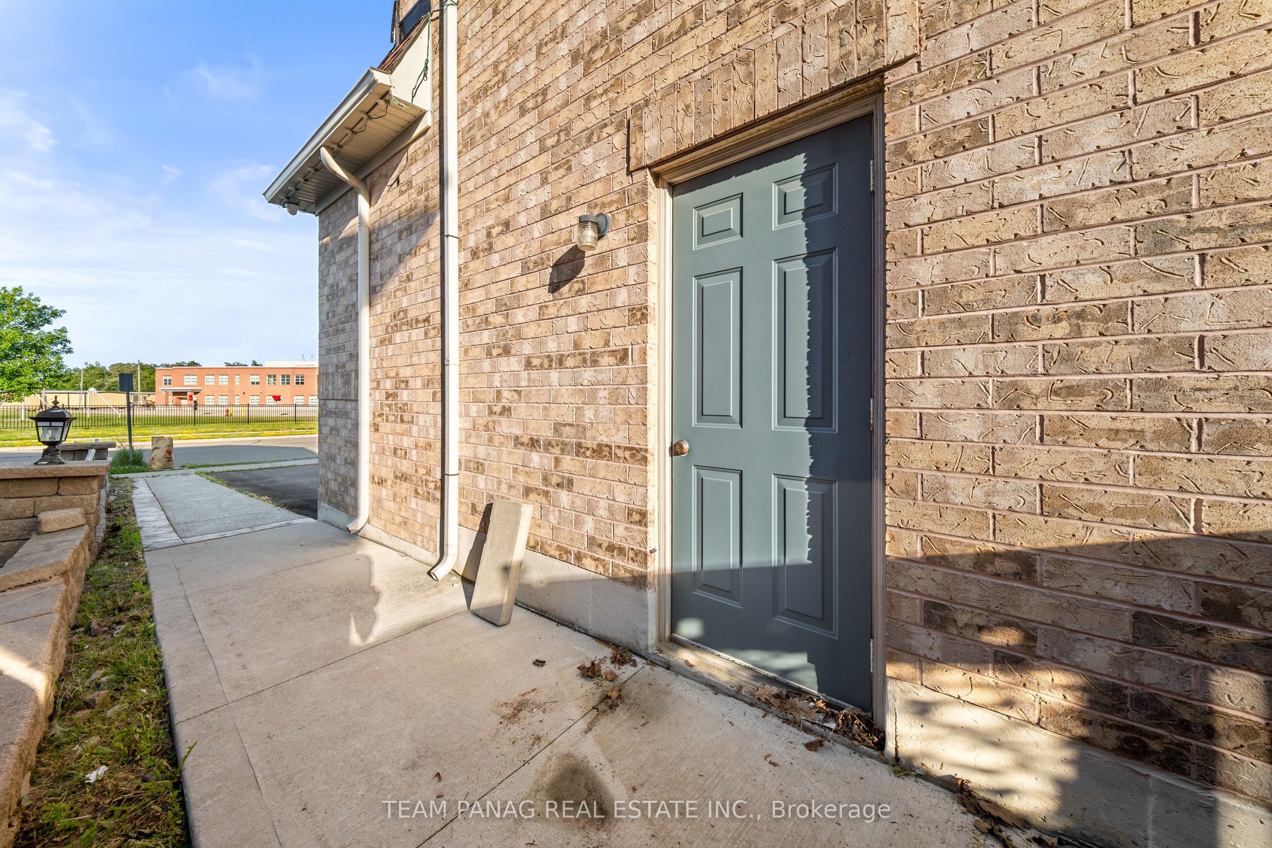52 Mount Royal Circle Property Photo 48