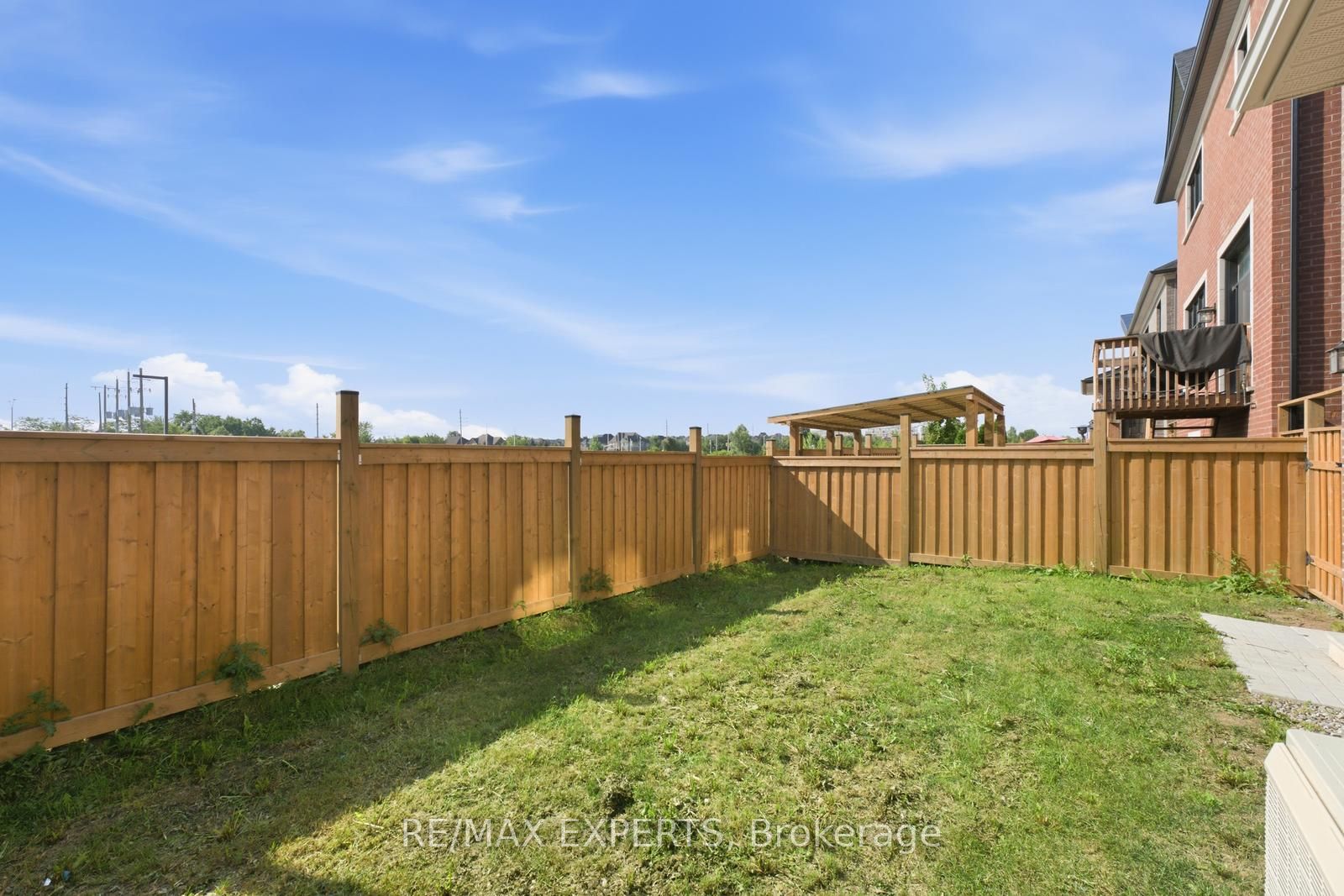 1296 Aymond Crescent W Property Photo 41