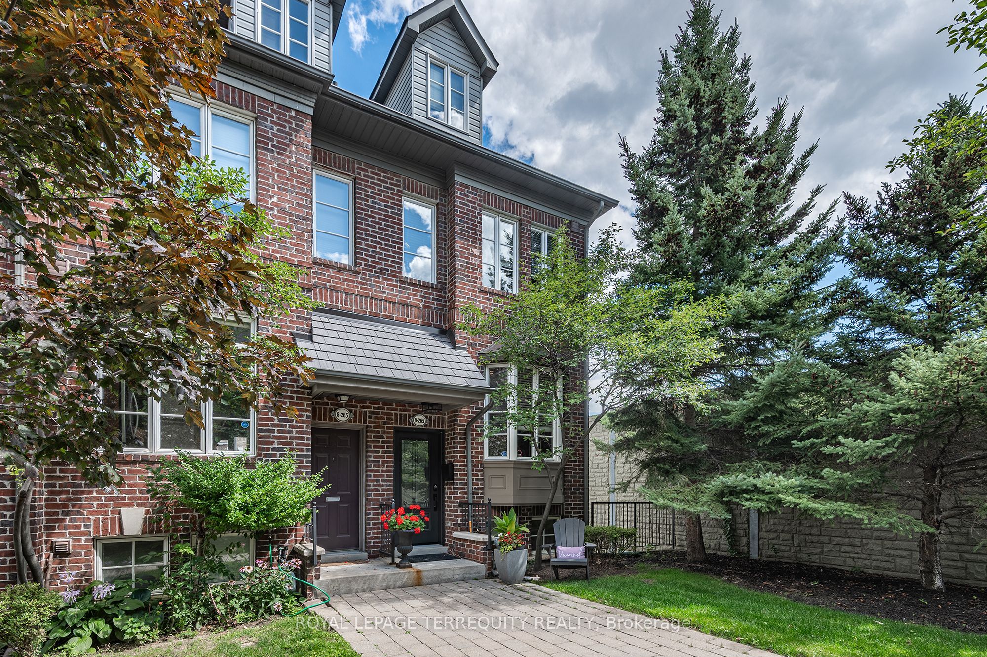 265 Van Dusen Boulevard 9