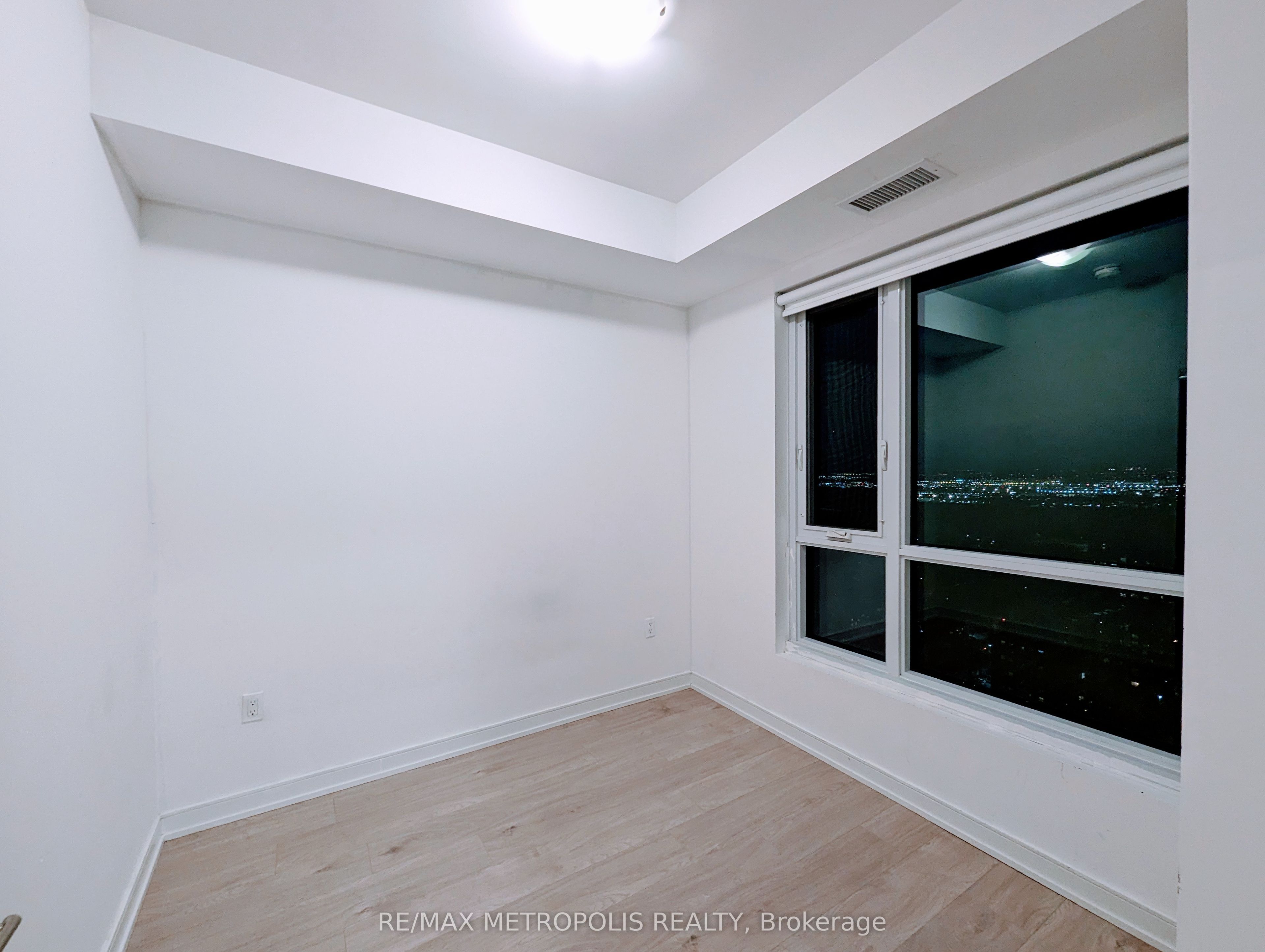 8 Nahani Way 703 Property Photo 10