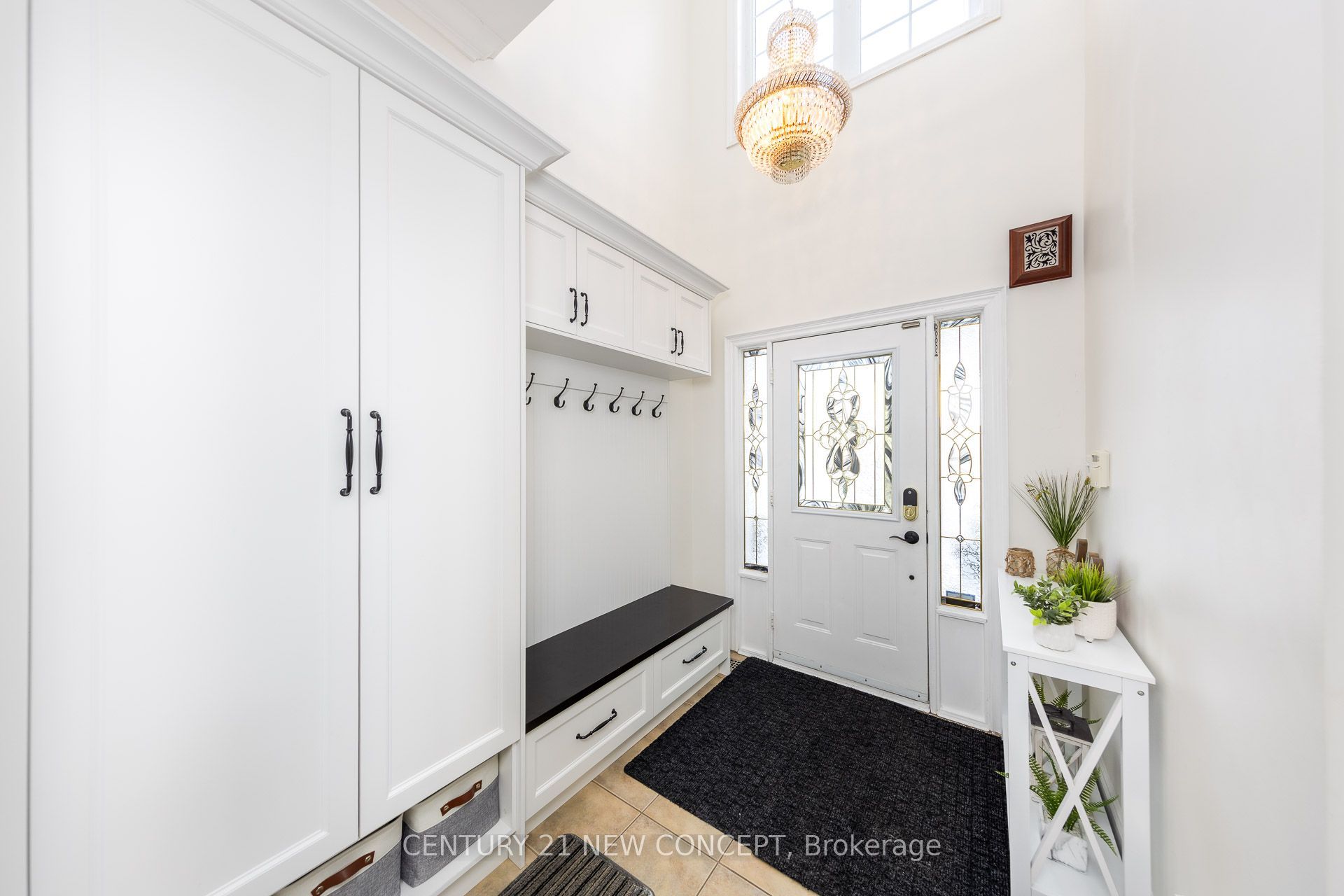 2587 Carberry Way Property Photo 11