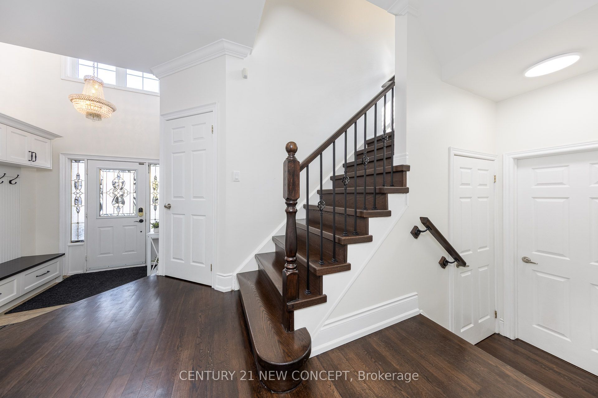2587 Carberry Way Property Photo 12