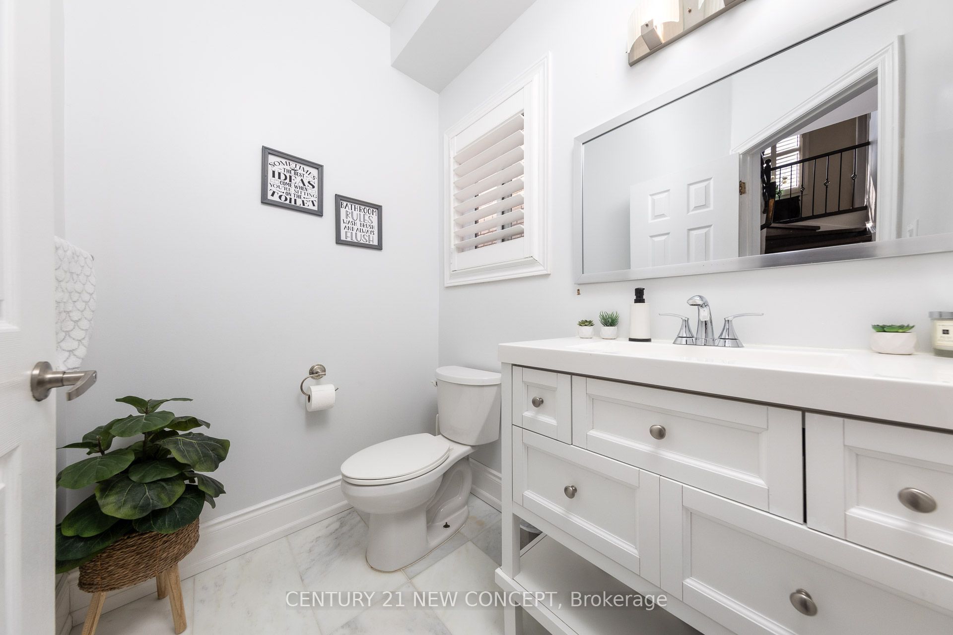 2587 Carberry Way Property Photo 27