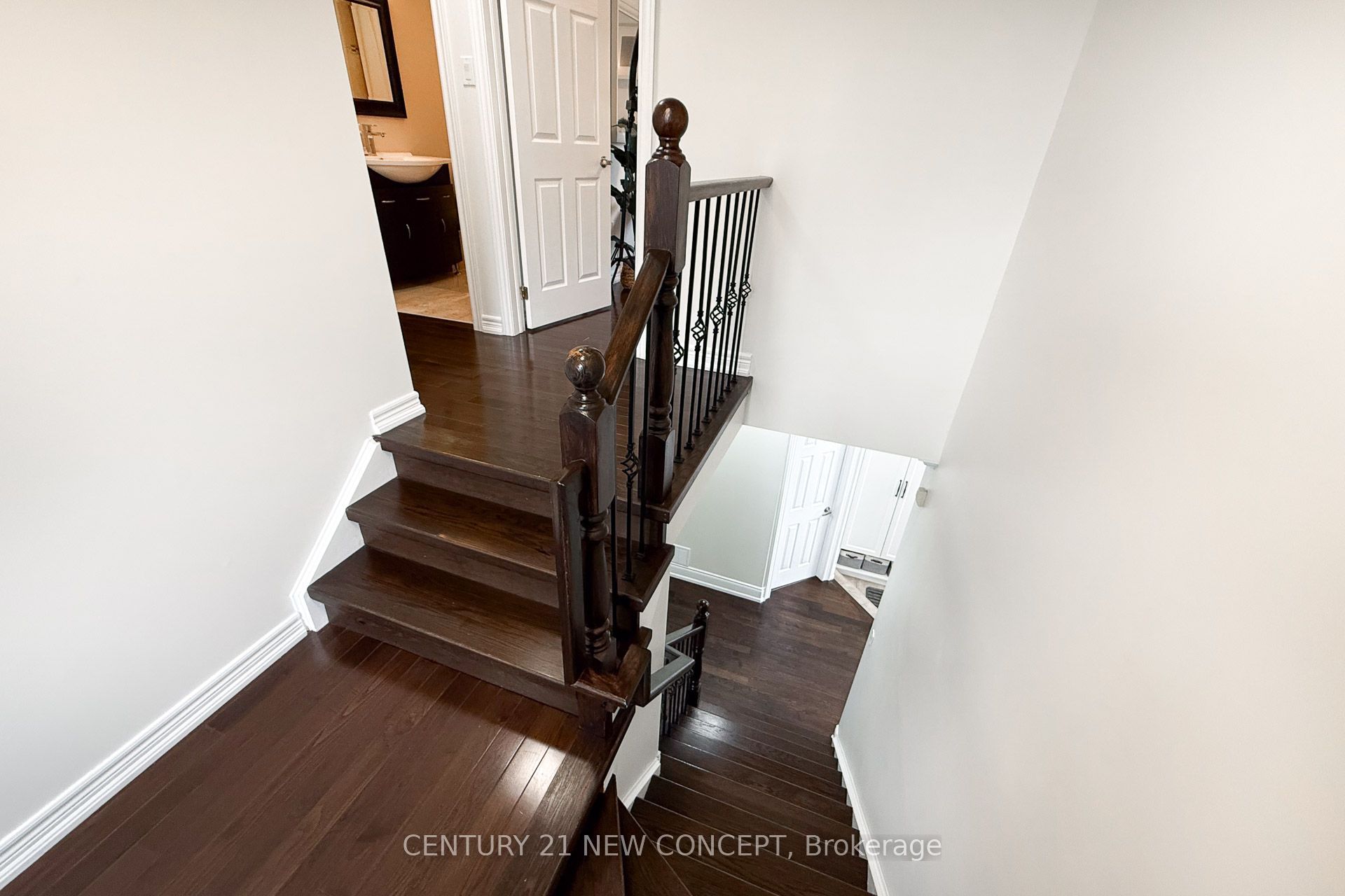 2587 Carberry Way Property Photo 29
