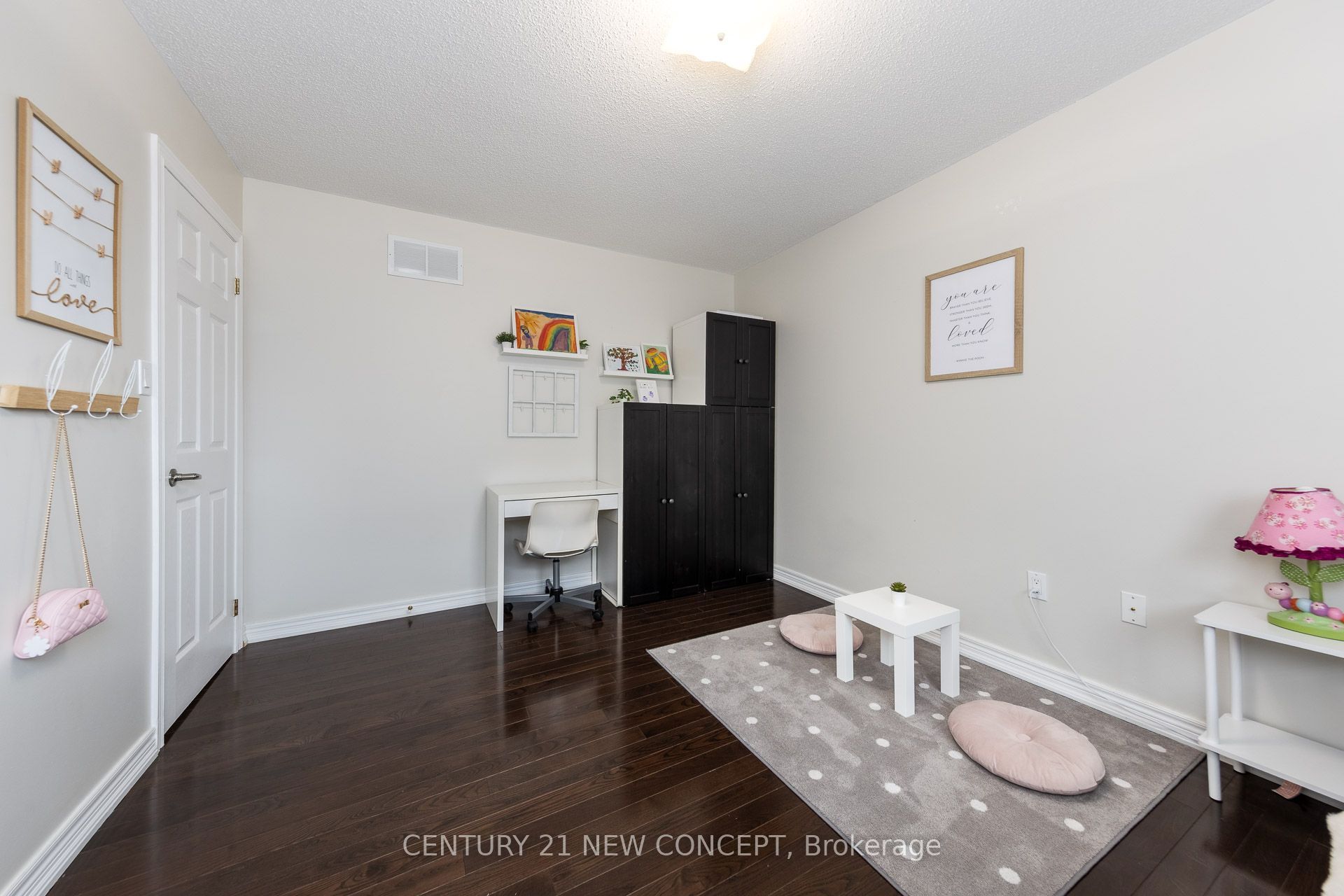 2587 Carberry Way Property Photo 37
