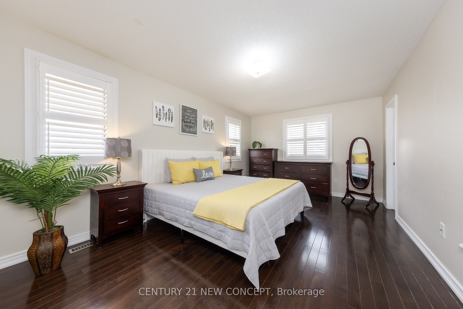 2587 Carberry Way Property Photo 38