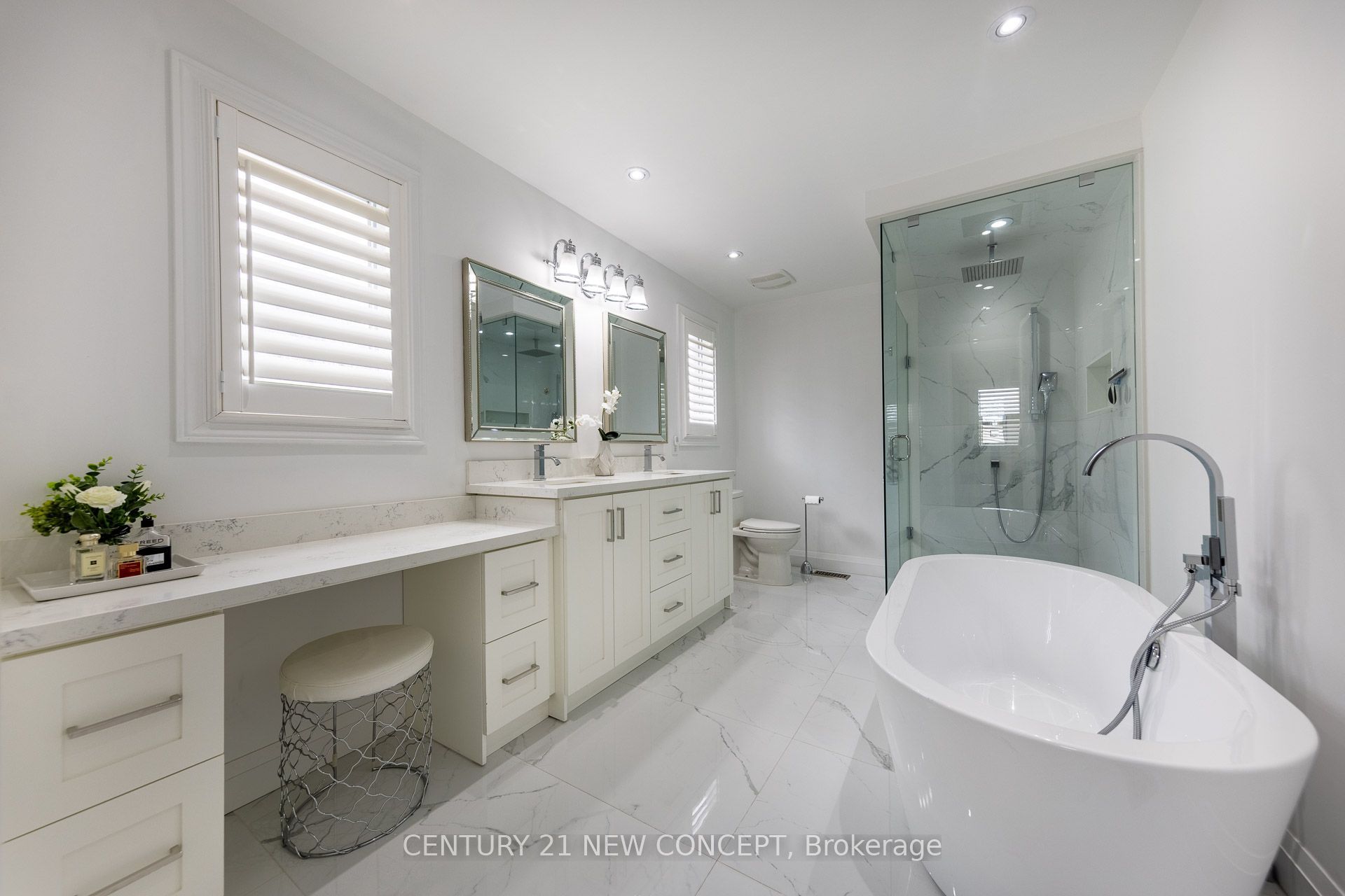 2587 Carberry Way Property Photo 40