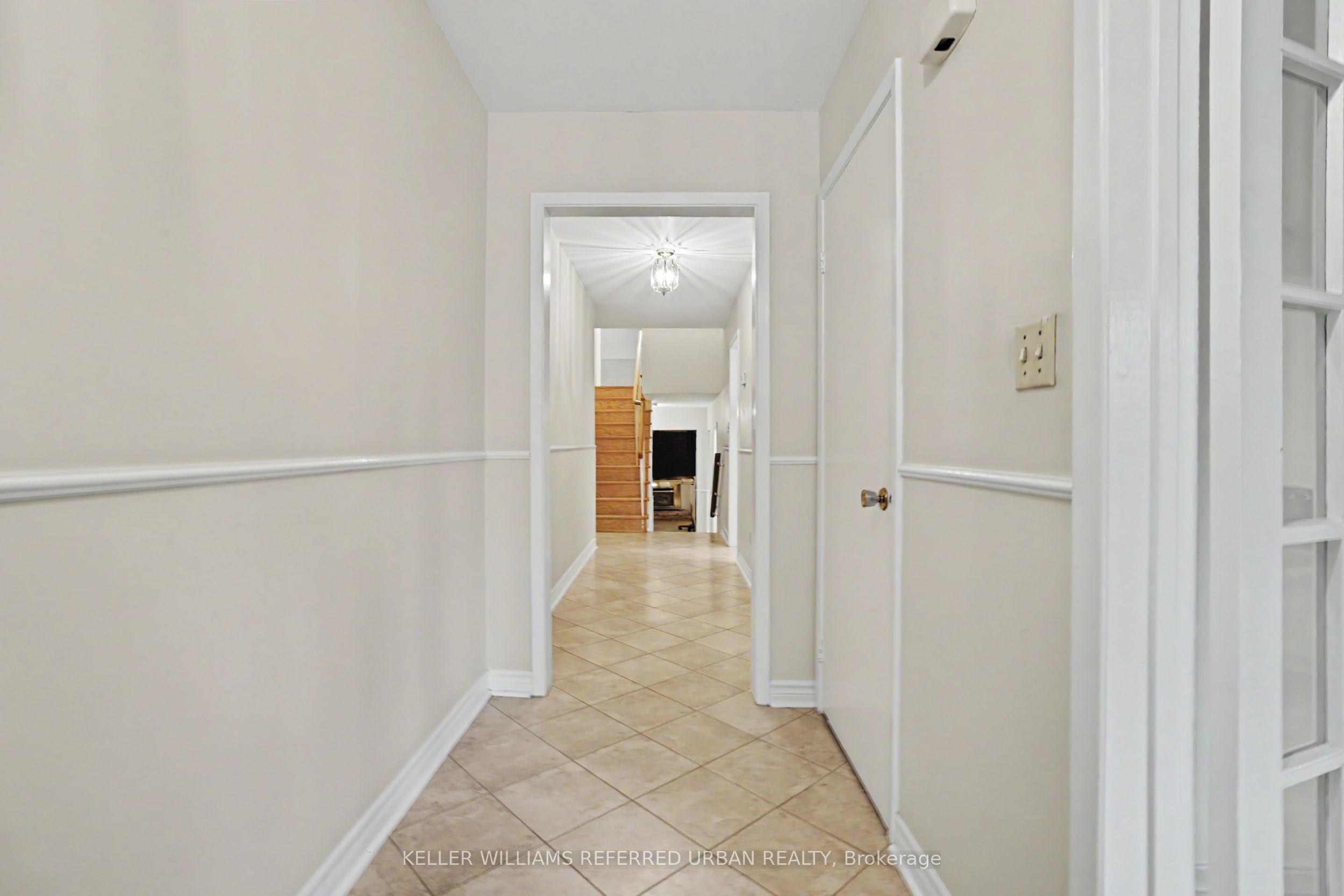 2653 Constable Road Property Photo 4
