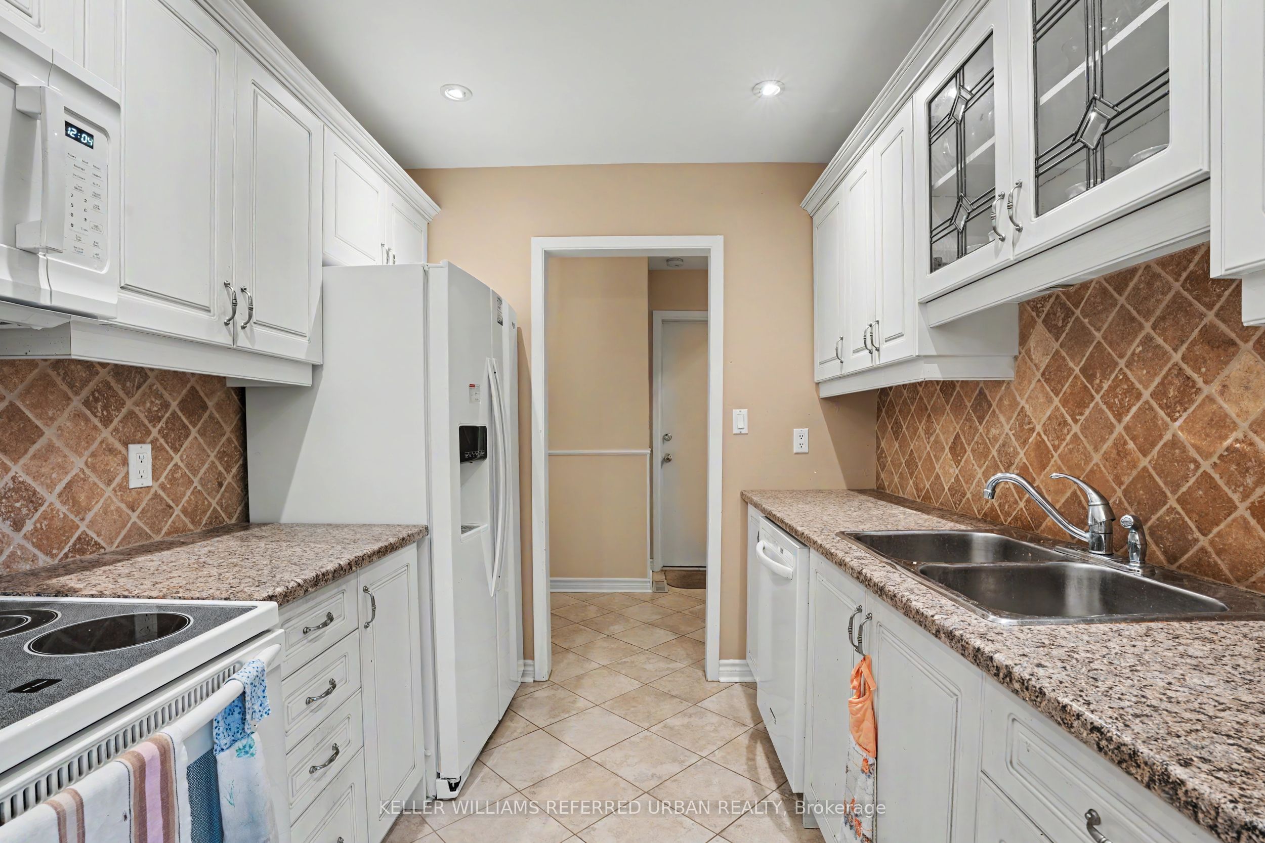 2653 Constable Road Property Photo 10