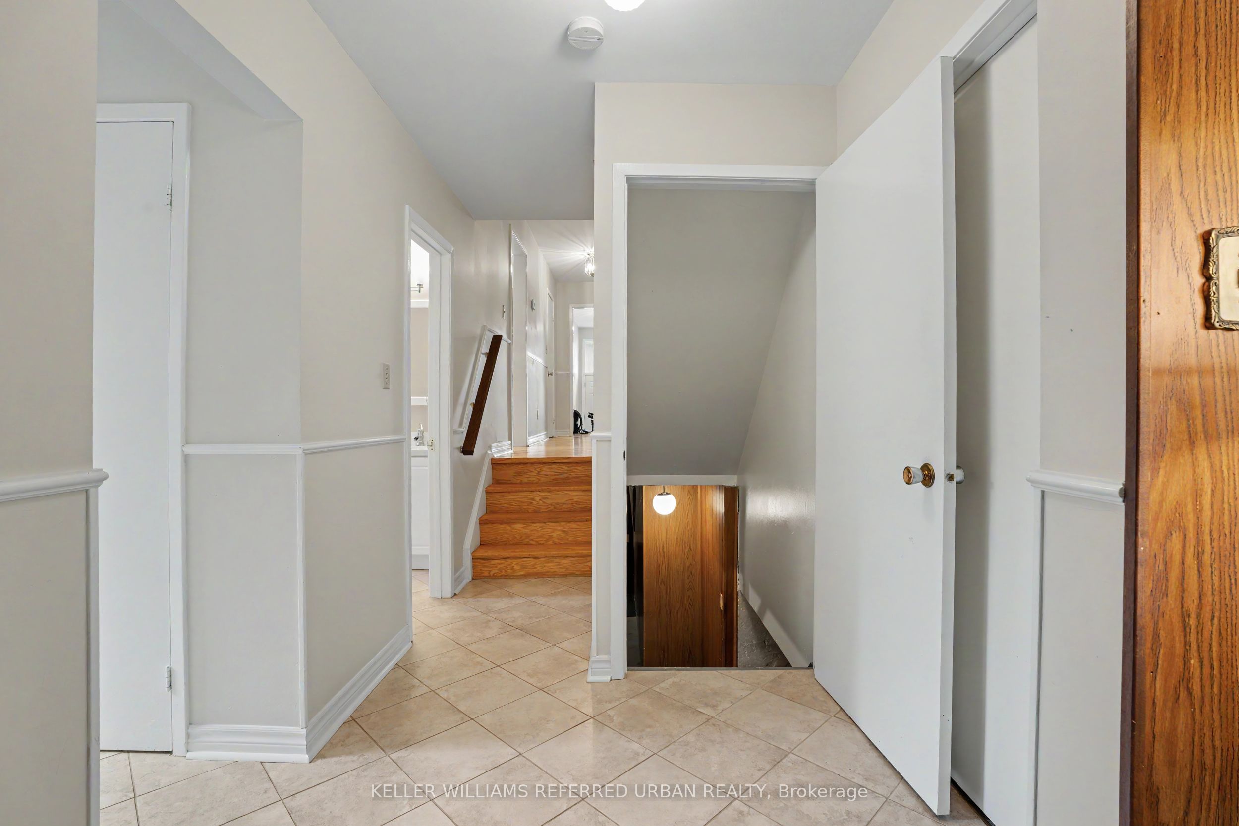 2653 Constable Road Property Photo 24