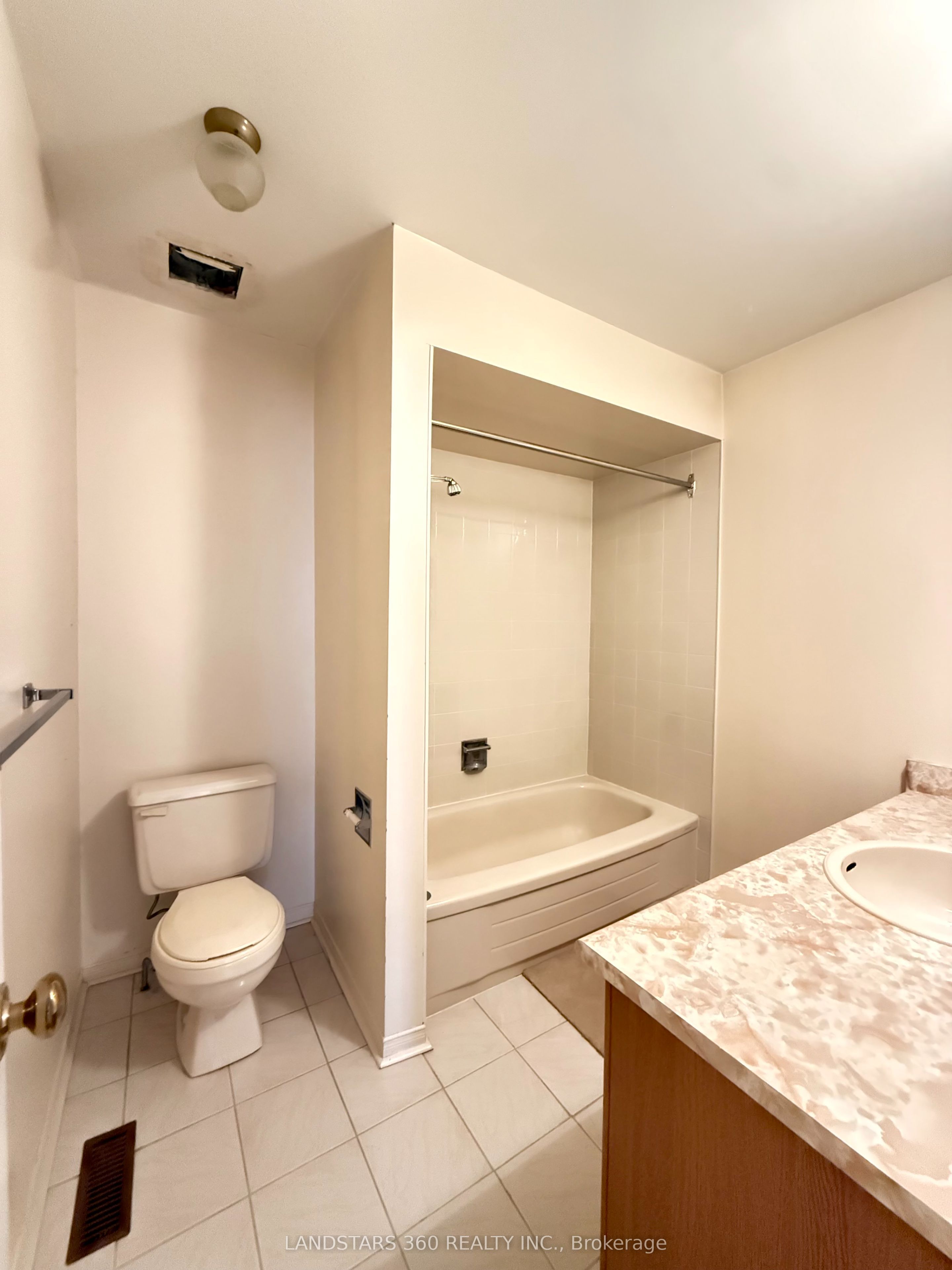 4535 Gullfoot Circle Property Photo 12