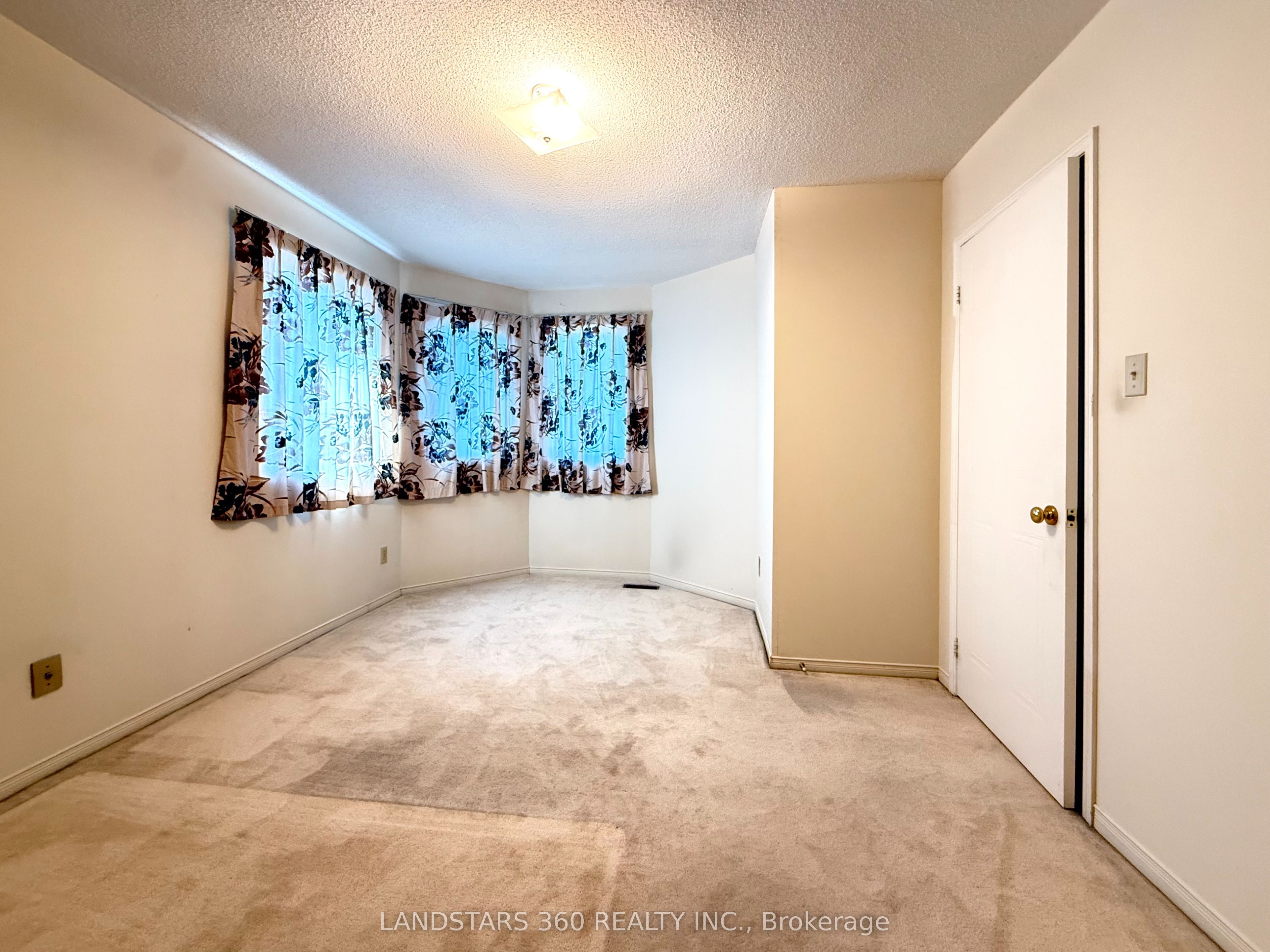 4535 Gullfoot Circle Property Photo 13