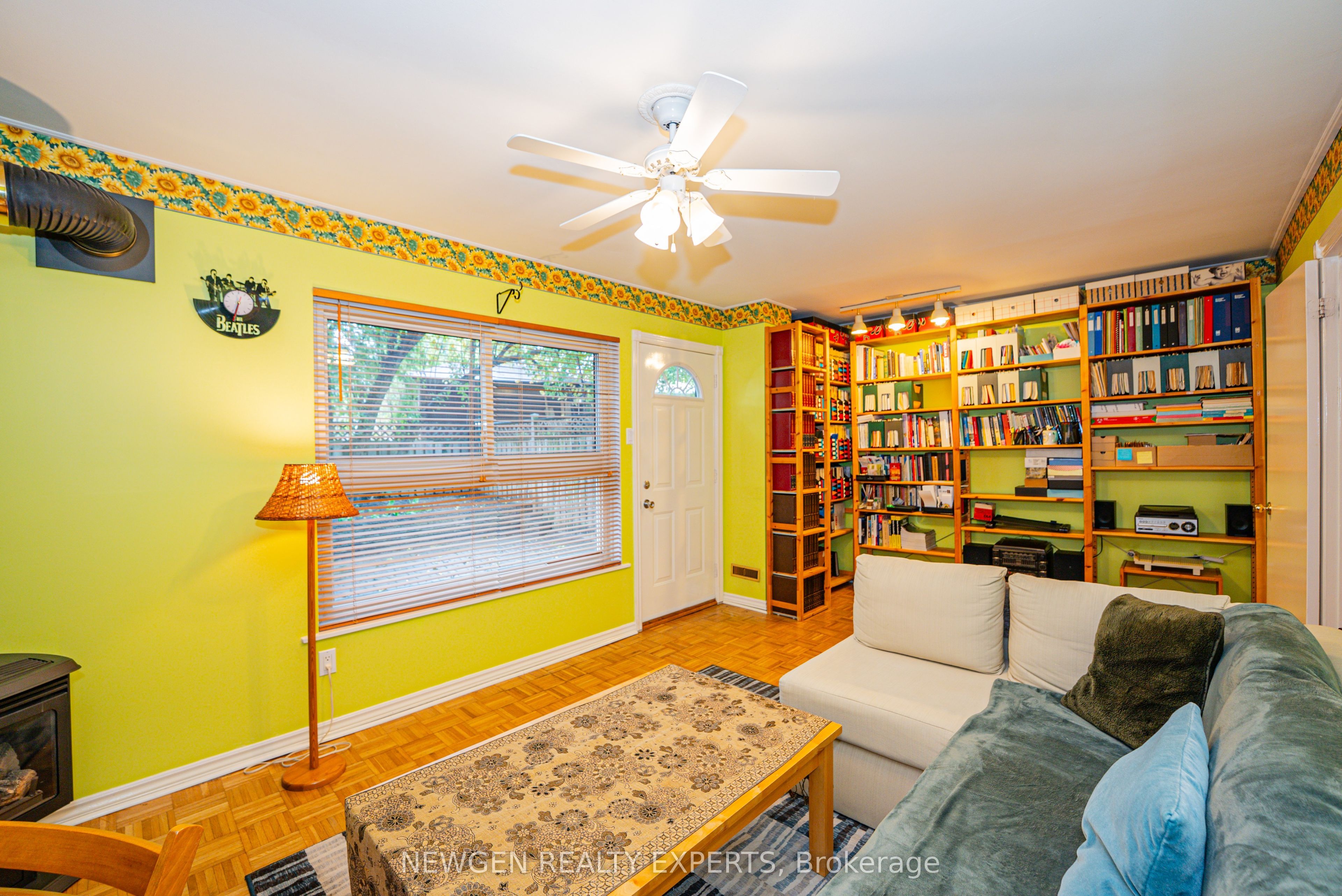 46 Dearbourne Boulevard 56 Property Photo 5