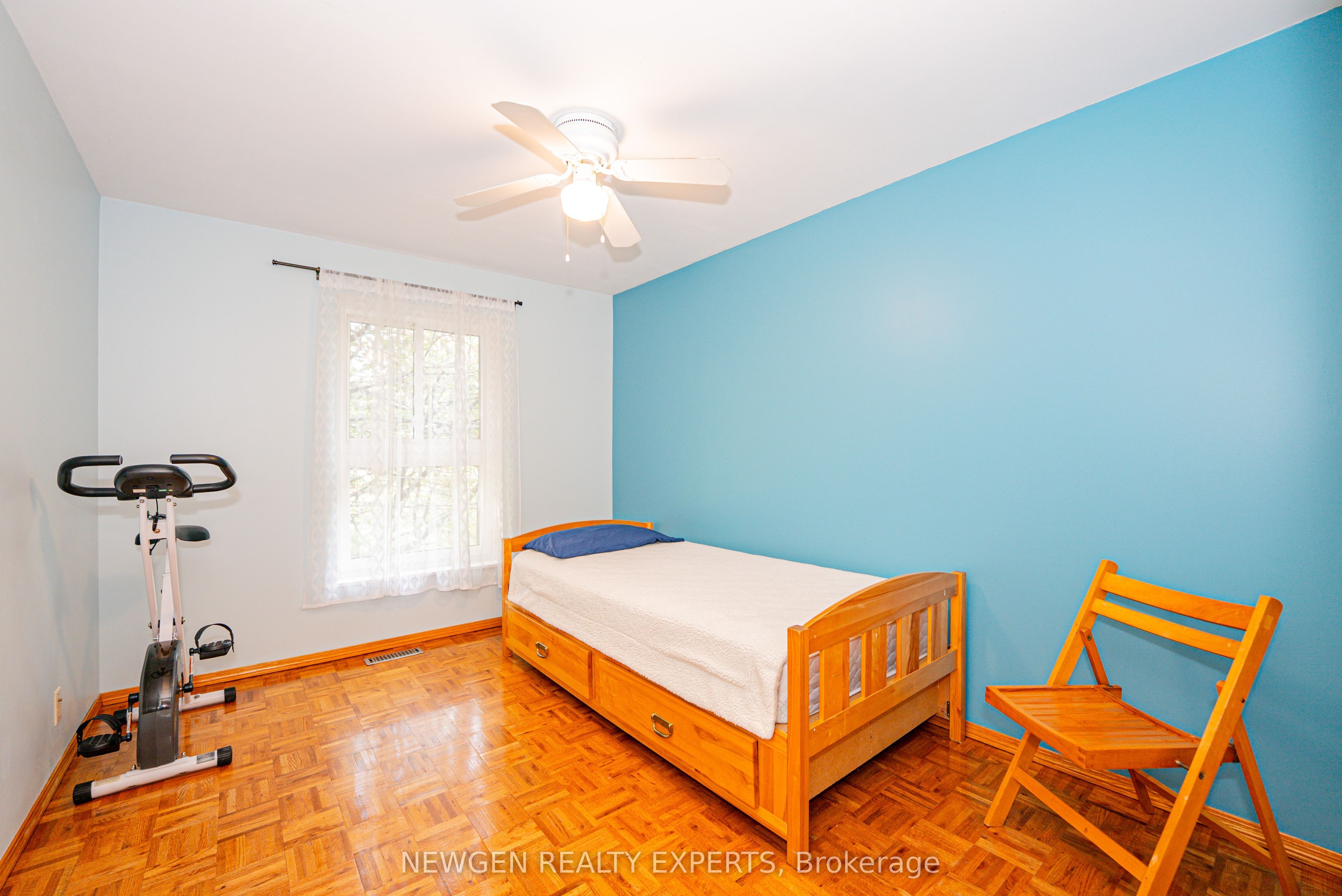 46 Dearbourne Boulevard 56 Property Photo 20